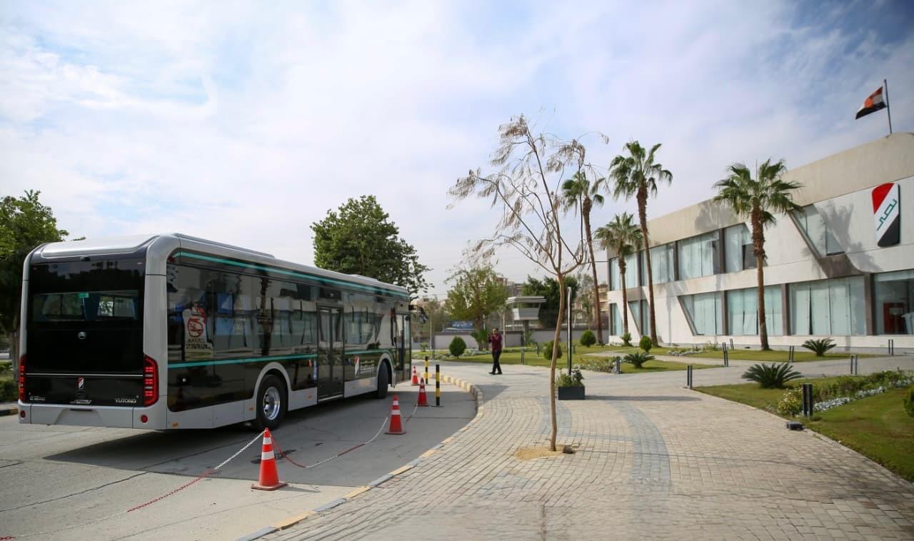 وزير قطاع الأعمال العام يتفقد مصانع شركة النصر للسيارات