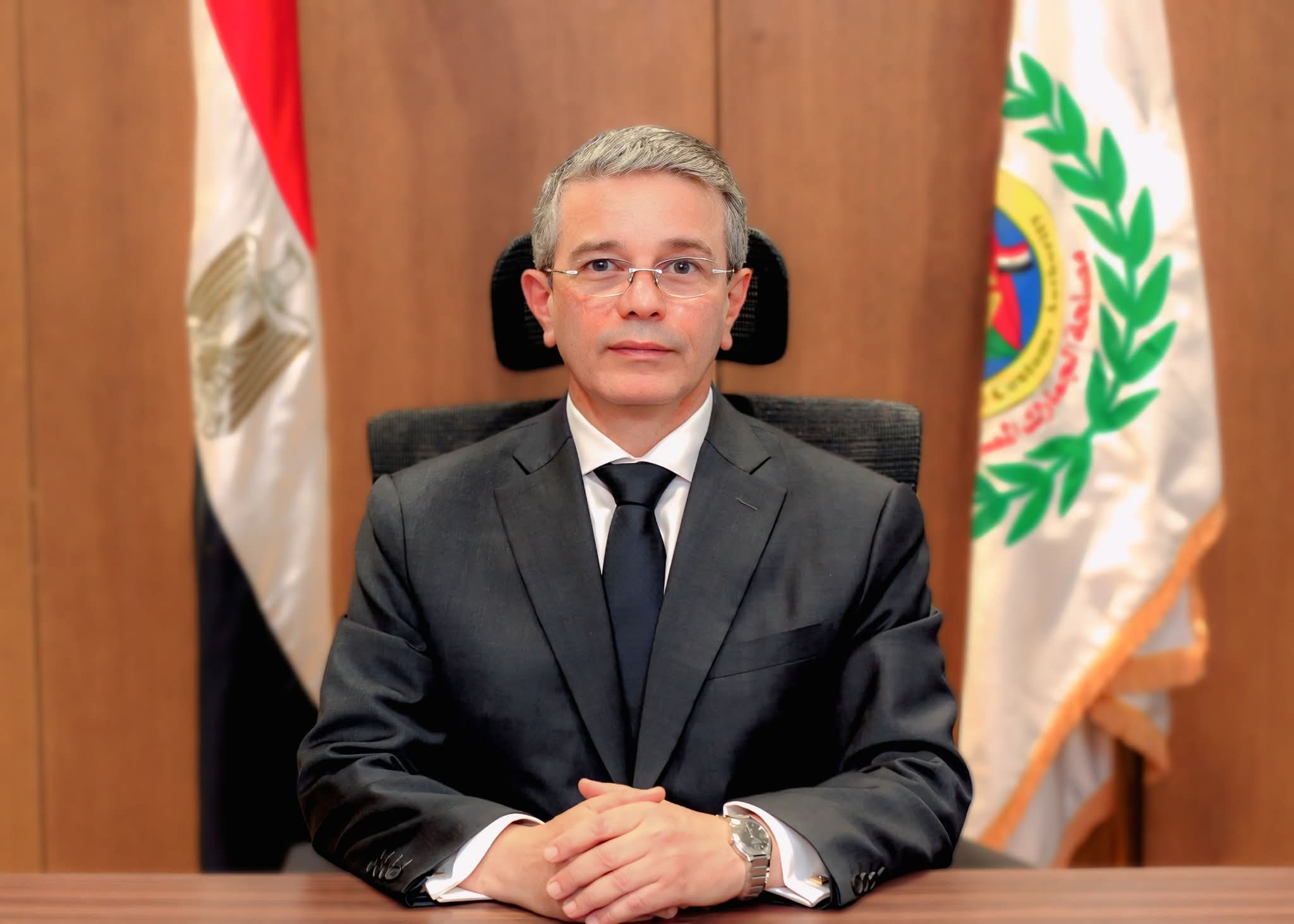 أحمد أموى رئيس مصلحة الجمارك