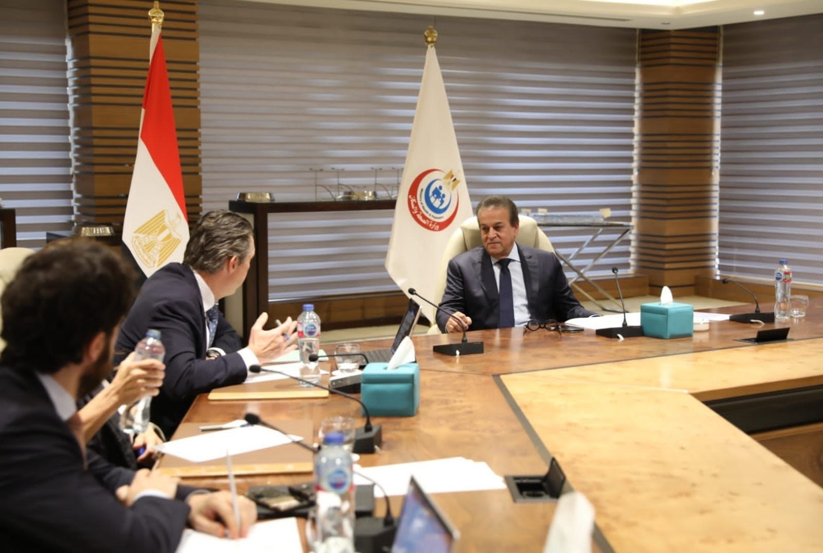 وزير الصحة يجتمع مع وفد البنك الأوروبي لإعادة الإعمار والتنمية