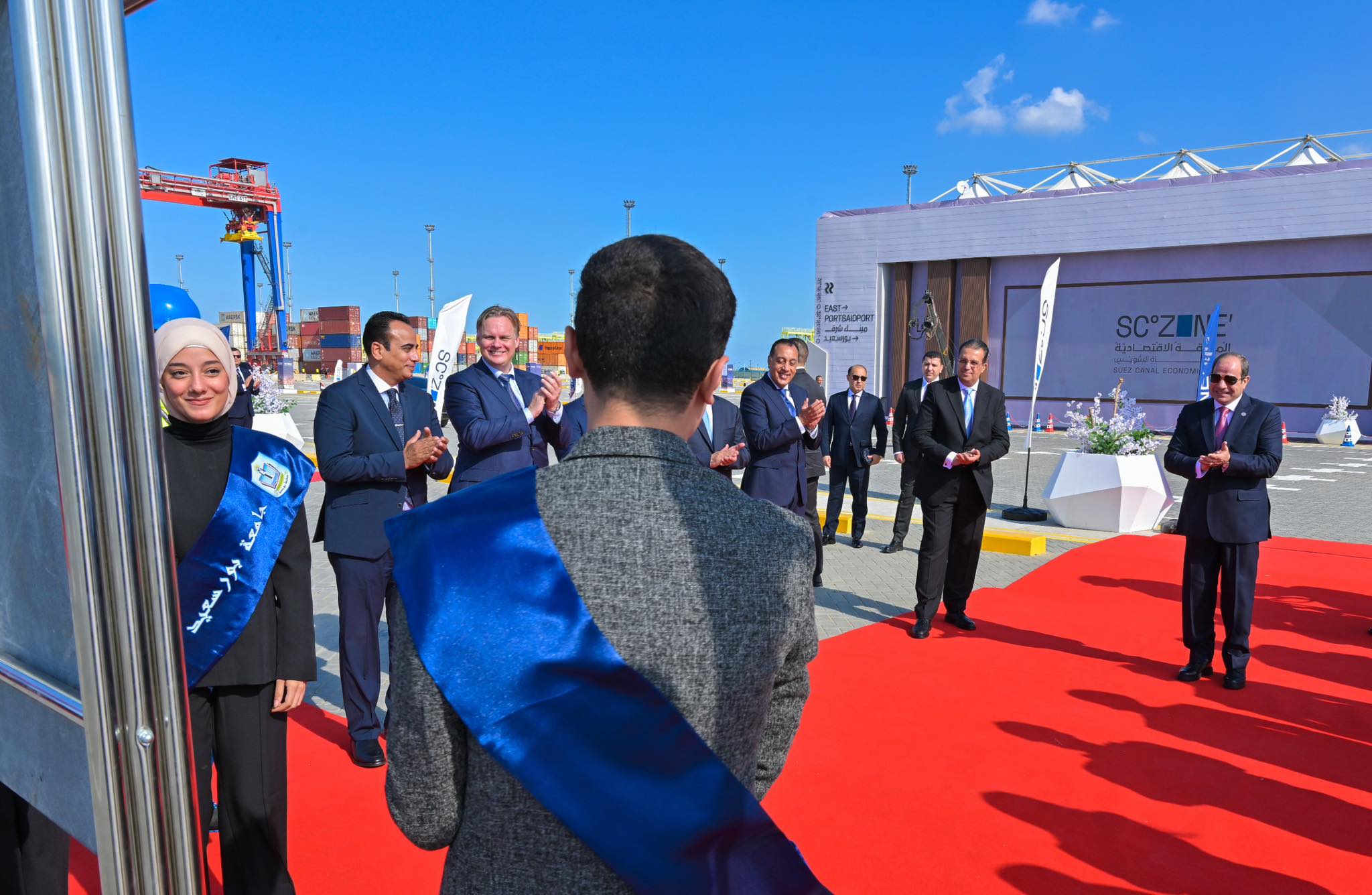 السيسي يفتتح عدداً من المحطات البحرية بالمنطقة الاقتصادية لقناة السويس بميناء شرق بورسعيد