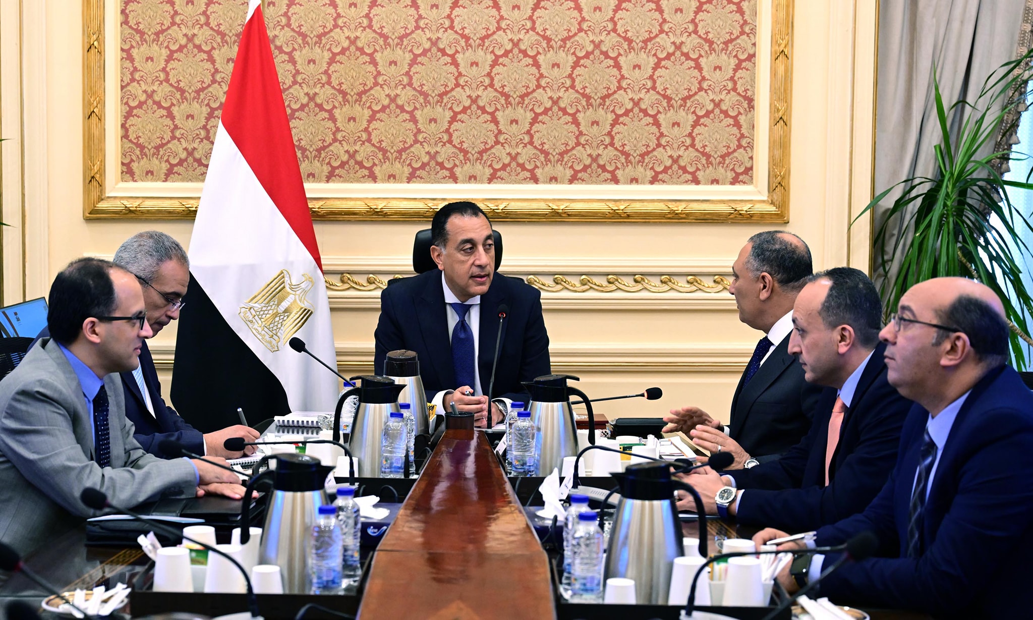 مدبولي يتابع خطط استغلال أراضي الدولة ومشروعات التحلية والتنمية