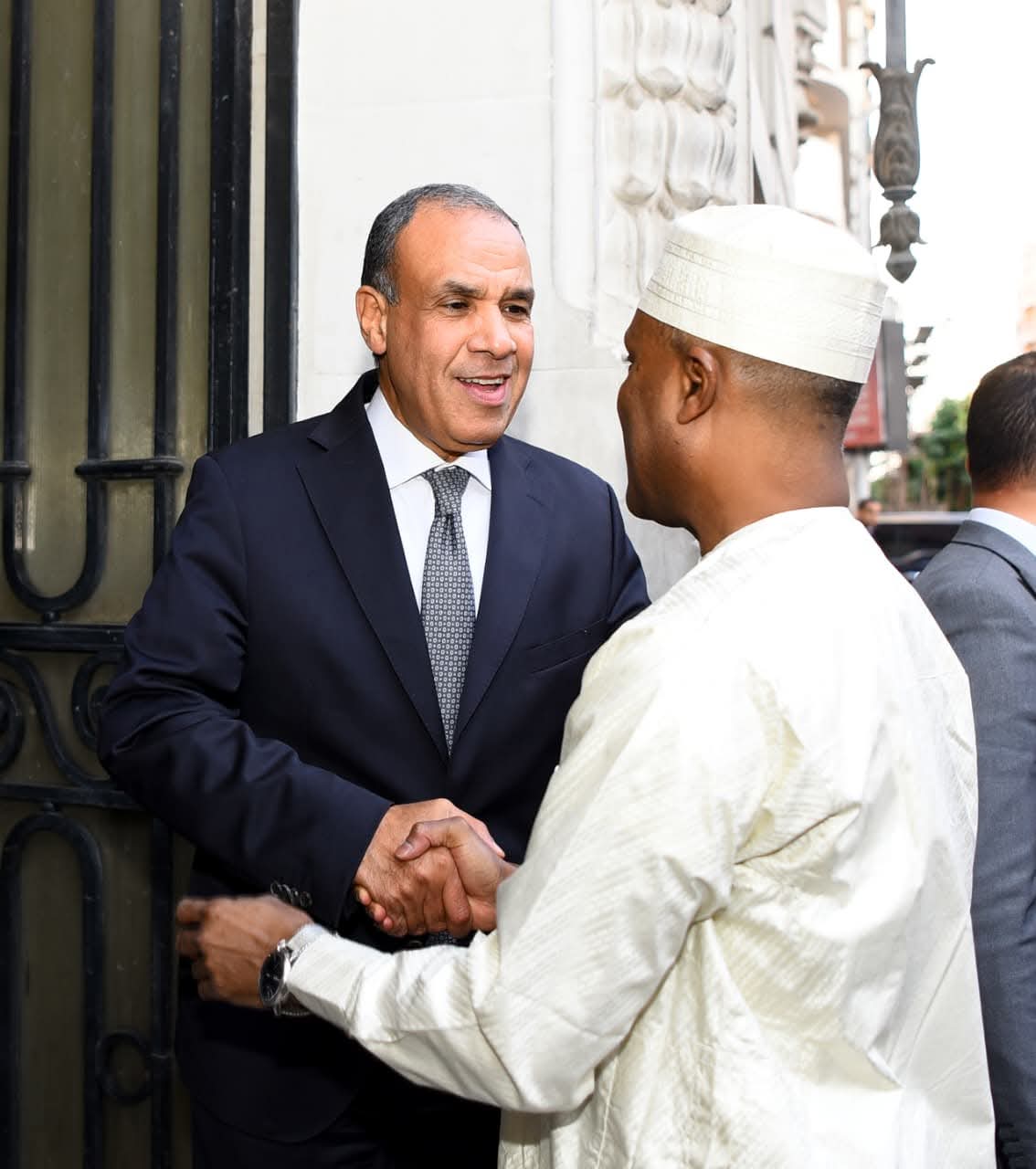 وزير الخارجية يستقبل نظيره التشادي