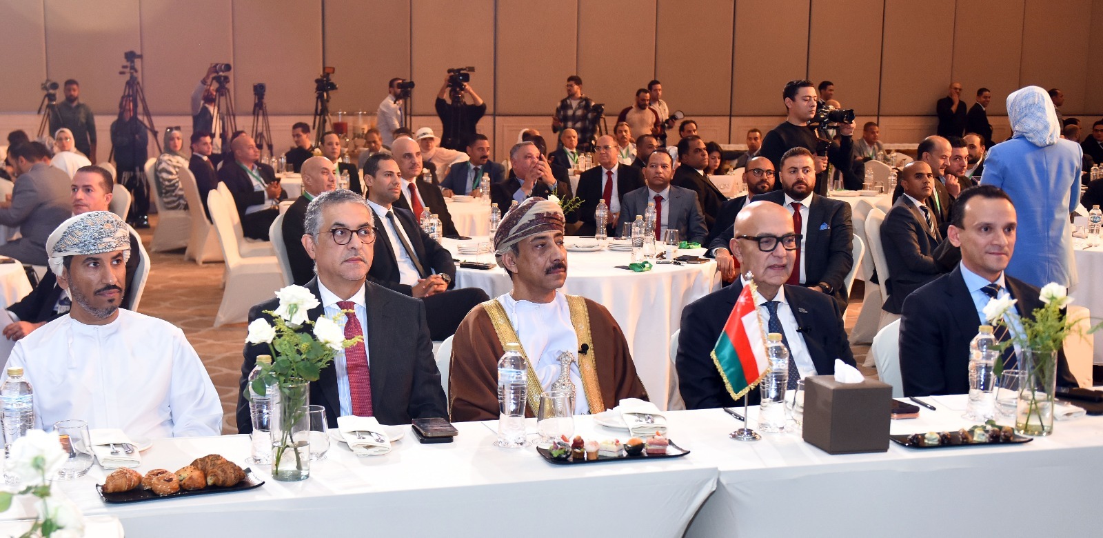 رئيس هيئة الاستثمار يشارك في المؤتمر المصري العُماني