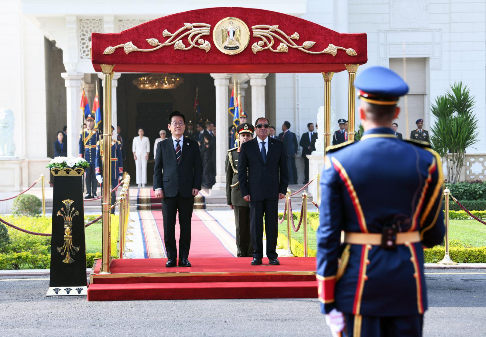 الرئيس السيسي يستقبل رئيس كوريا الجنوبية