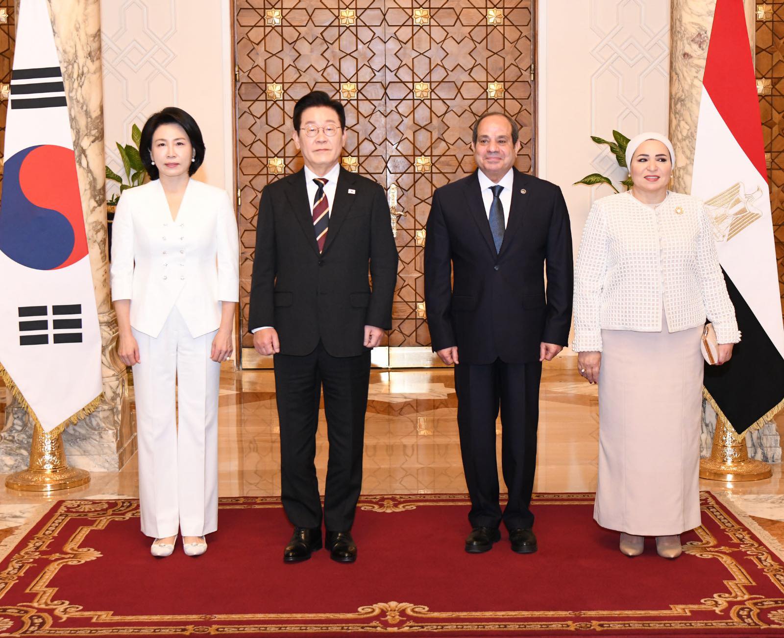 الرئيس السيسي يستقبل رئيس كوريا الجنوبية