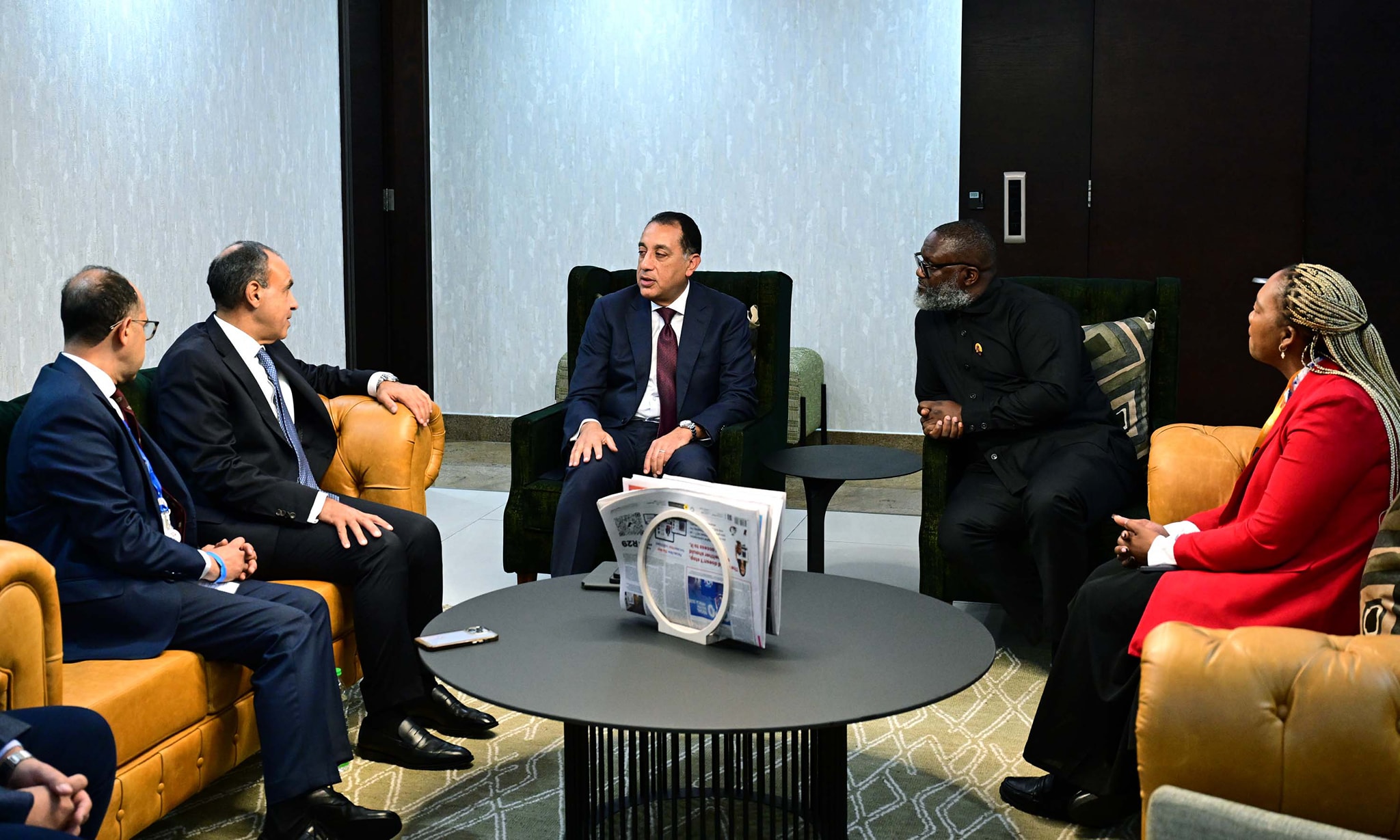 رئيس الوزراء يصل جوهانسبرج لترؤس وفد مصر بقمة مجموعة العشرين