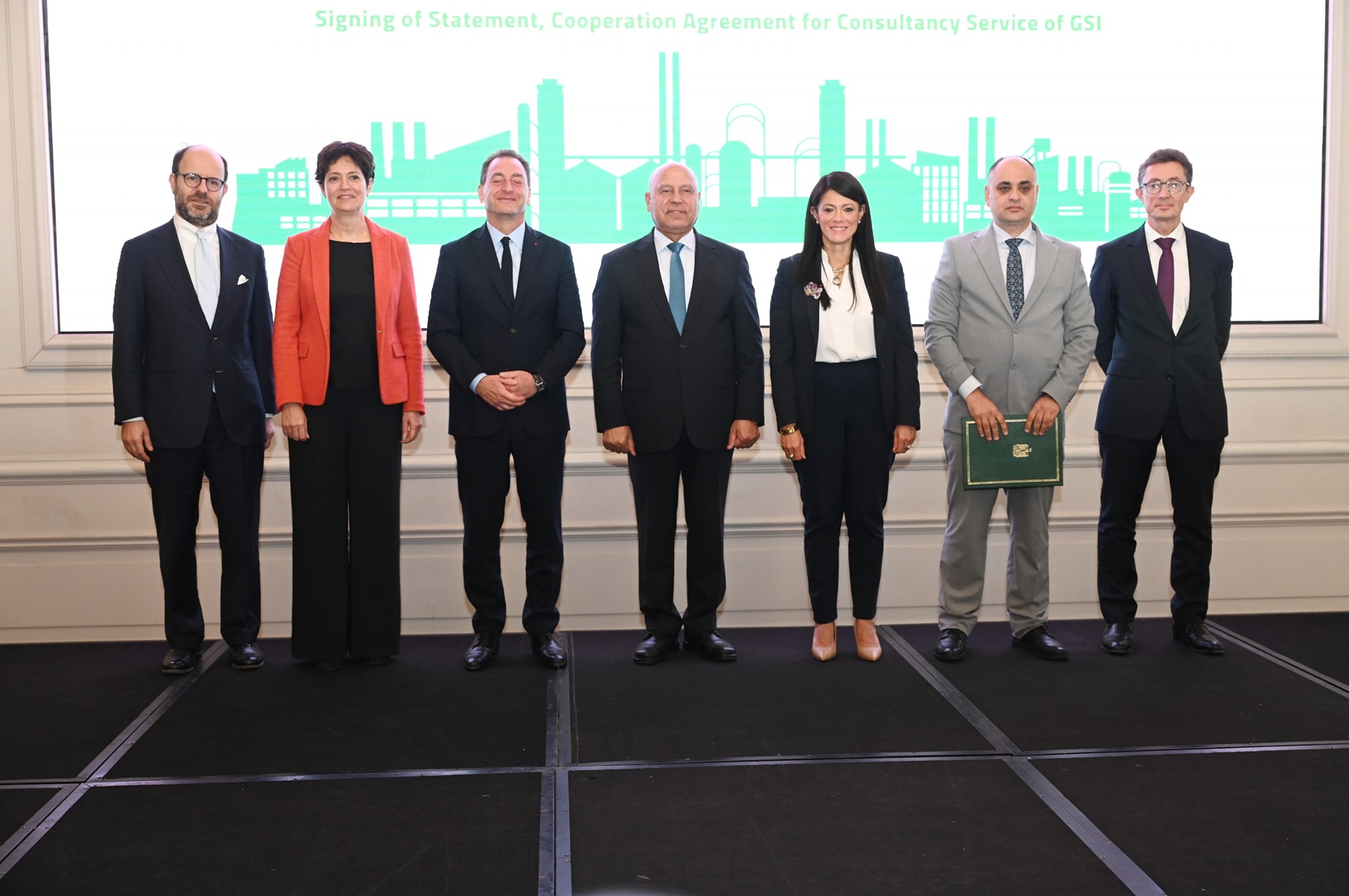 الجلسة التعريفية بسبل الاستفادة من برنامج الصناعة الخضراء المستدامة