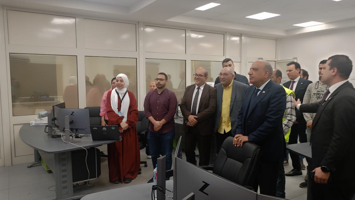 وزير الكهرباء يتفقد الإدارة العامة لشبكات الحلمية