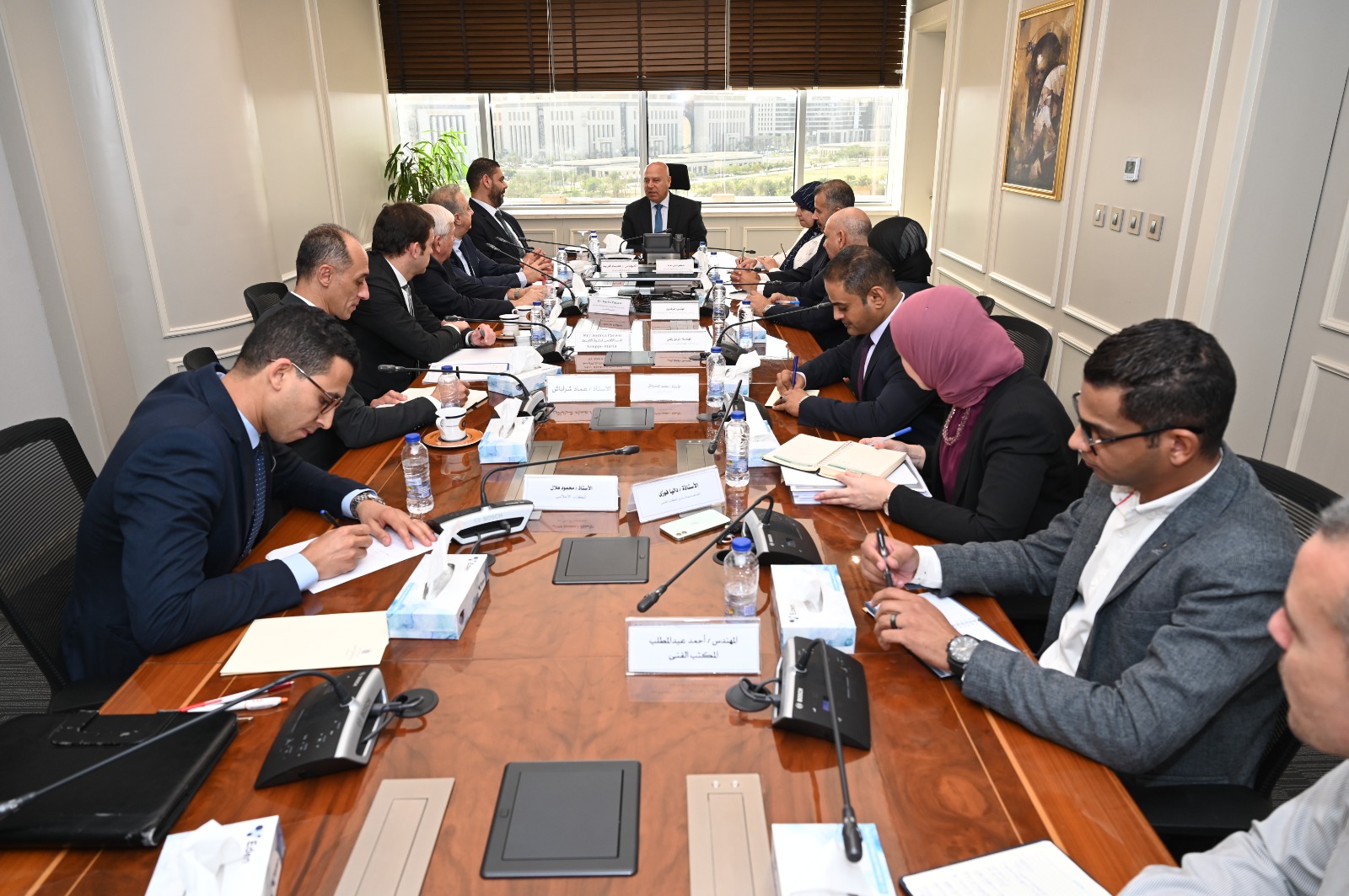 كامل الوزير يجتمع مع ممثلي شركة الوايلر فريد حسنين للطلمبات وشركة فيلم الإيطالية 