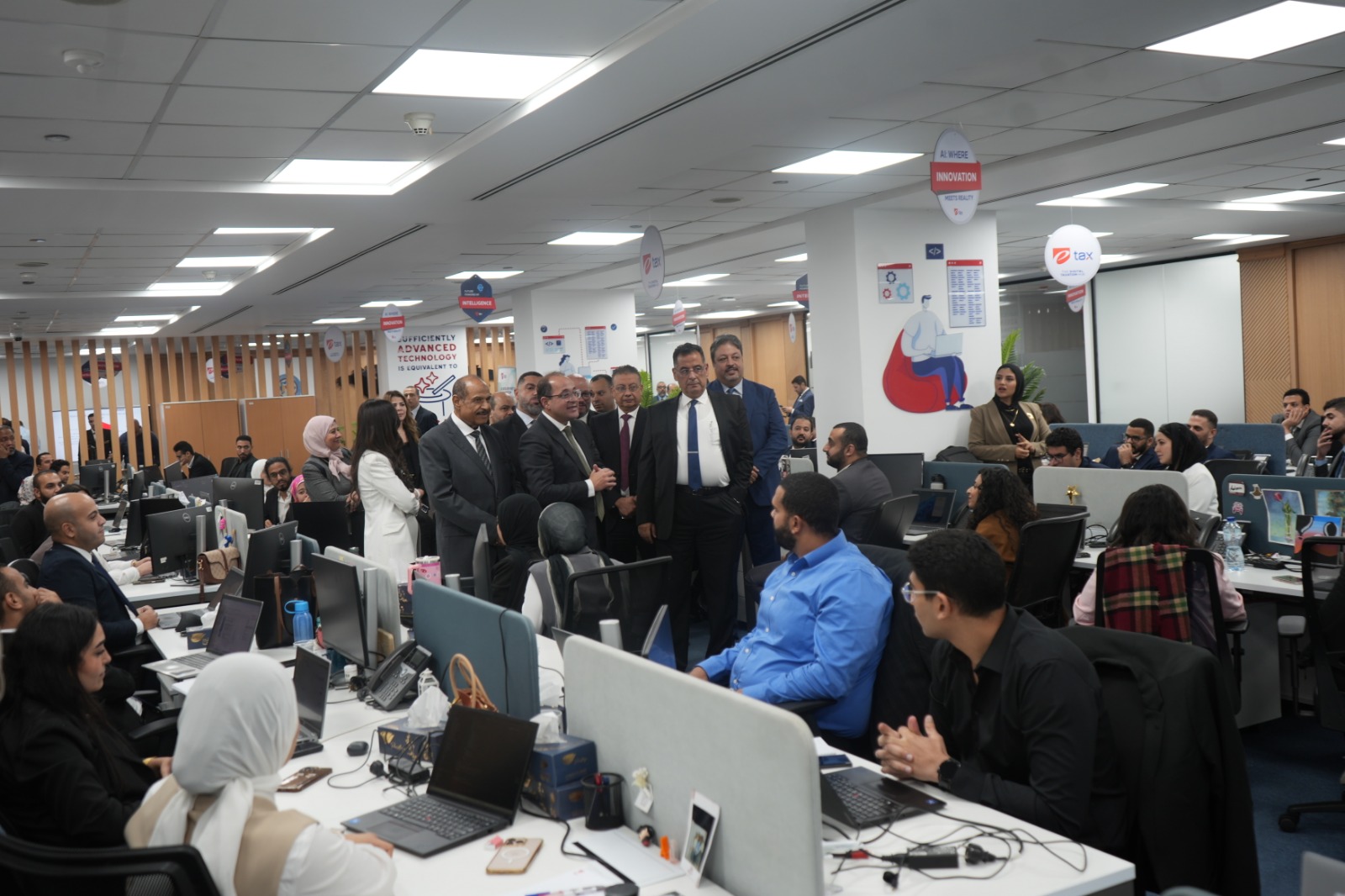 وزير المالية يترأس إجتماع مجلس إدارة شركة «إى تاكس»