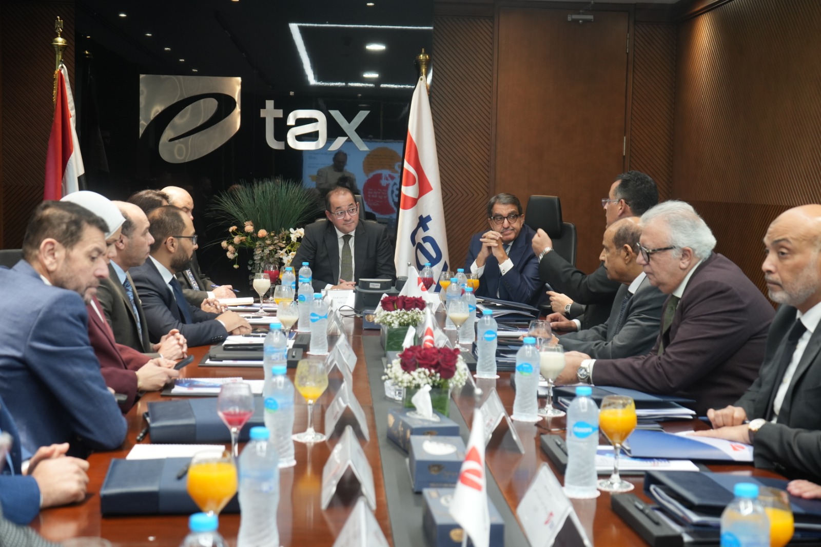 وزير المالية يترأس إجتماع مجلس إدارة شركة «إى تاكس»