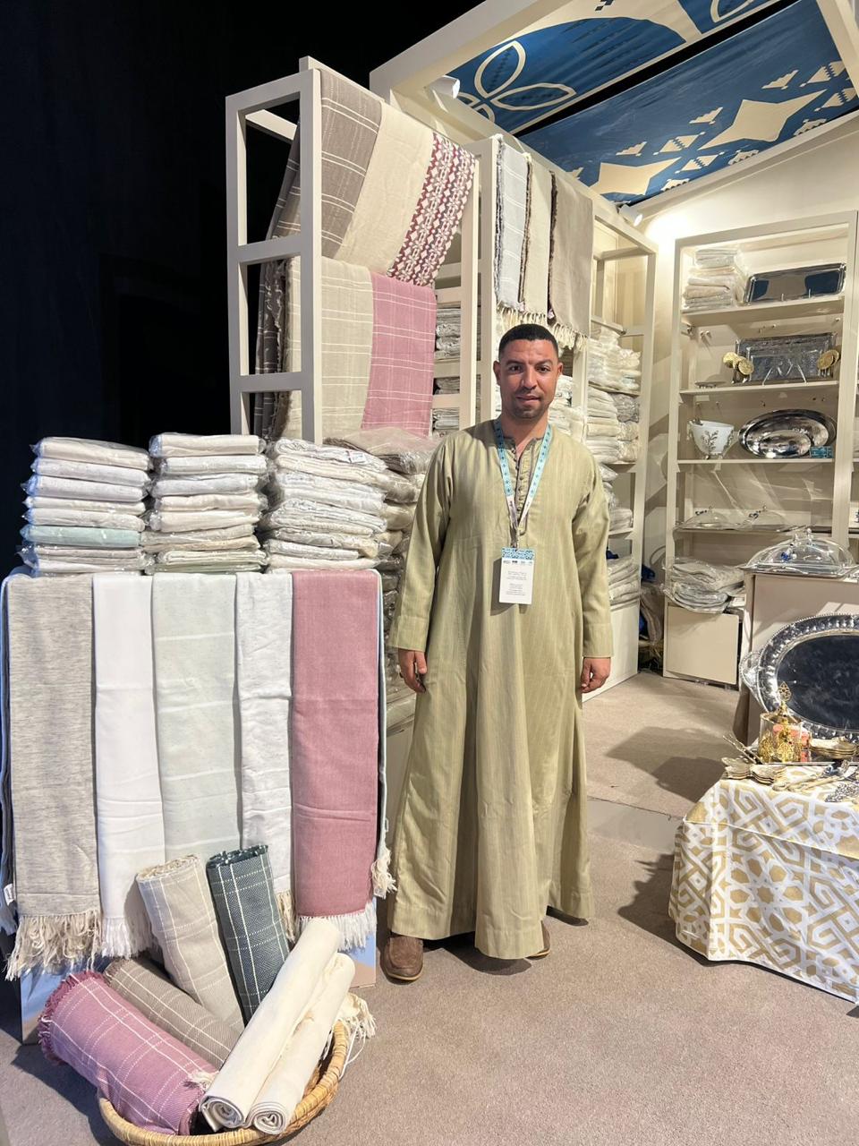 شباب جهاز تنمية المشروعات في معرض بنان السعودي