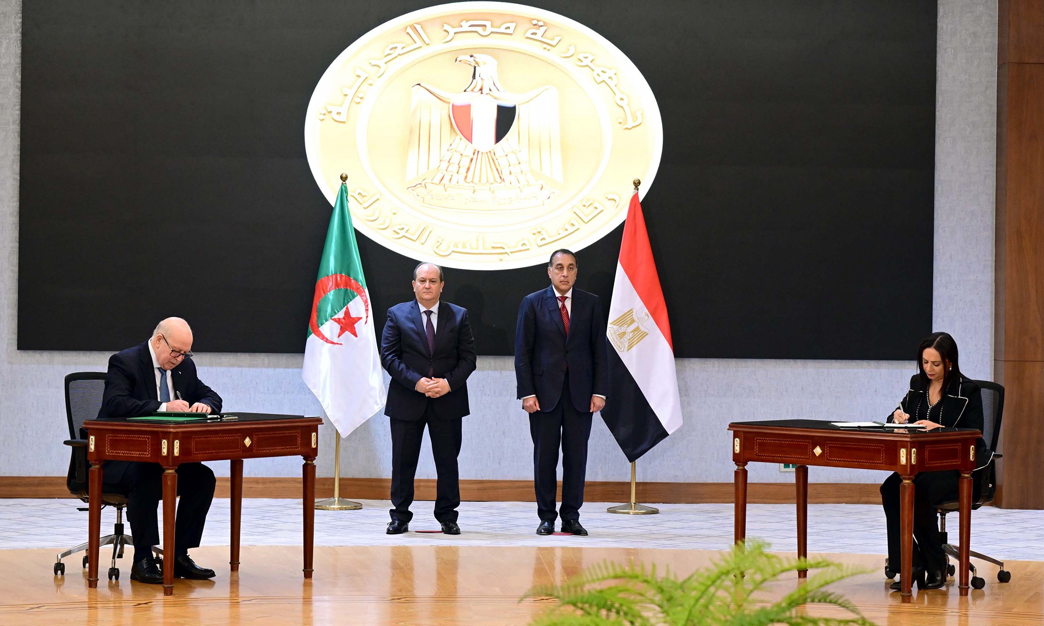 توقيع مذكرة تفاهم بين مصر والجزائر 
