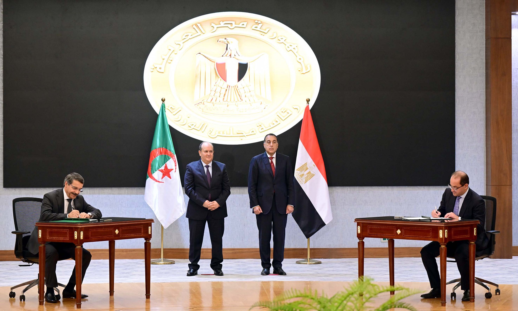توقيع مذكرة تفاهم بين مصر والجزائر 