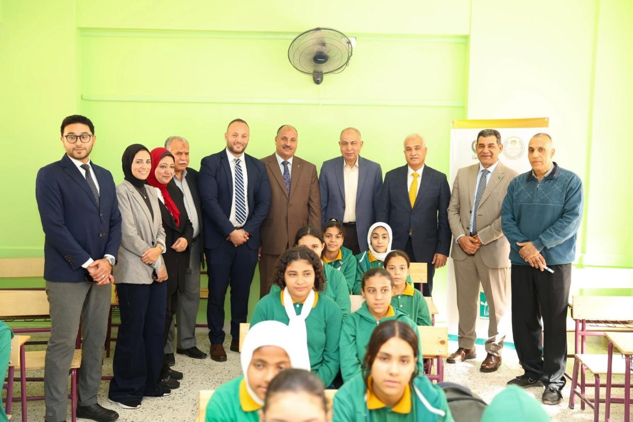 البنك الأهلي يفتتح مدرسة السلام الإعدادية بمحافظة المنيا