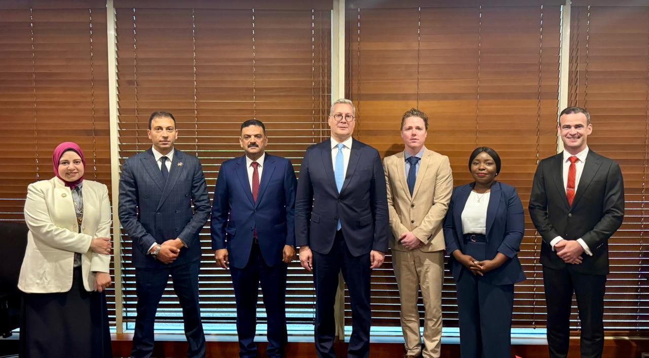 وزير البترول يشهد توقيع خطاب نوايا مع جامعة مردوخ الأسترالية