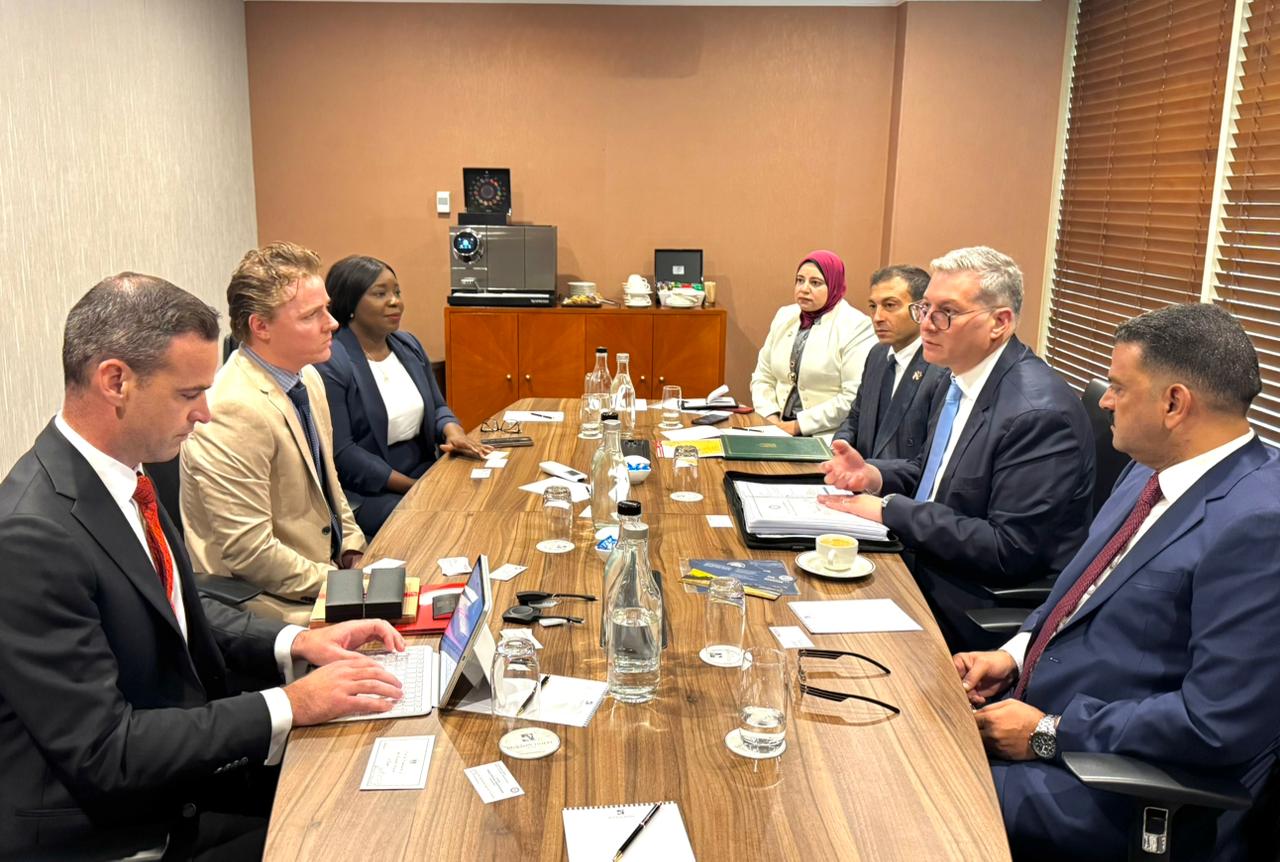 وزير البترول يشهد توقيع خطاب نوايا مع جامعة مردوخ الأسترالية