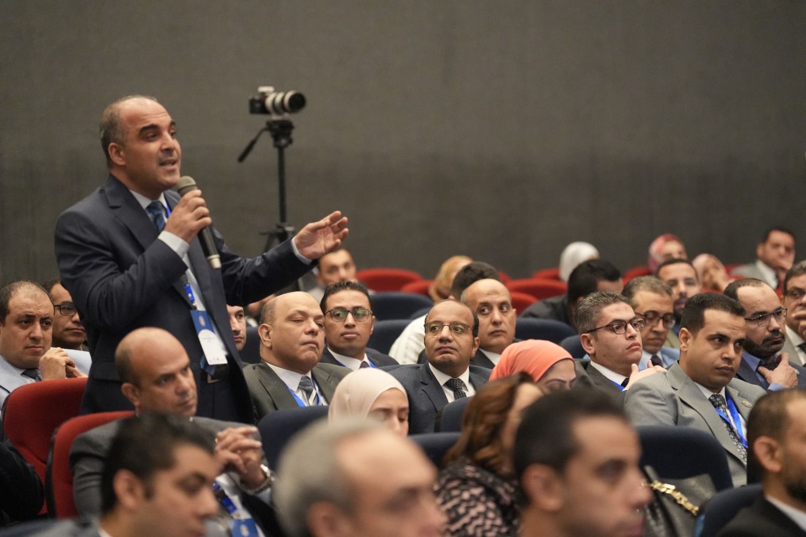 وزير المالية فى حوار مفتوح مع خريجي مبادرات إعداد الكوادر البشرية من العاملين بوزارة المالية