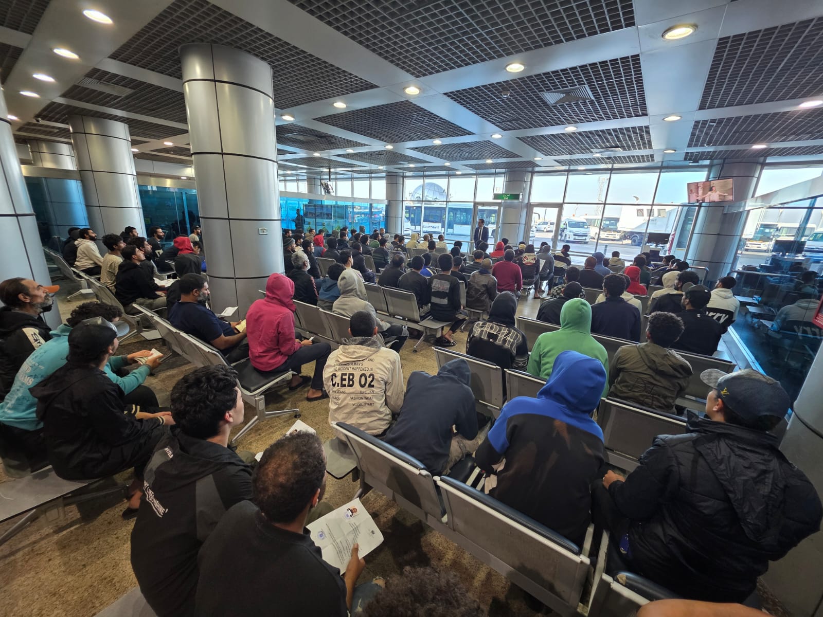 وزارة الخارجية تنجح في استعادة 131 مواطن مصري من ليبيا