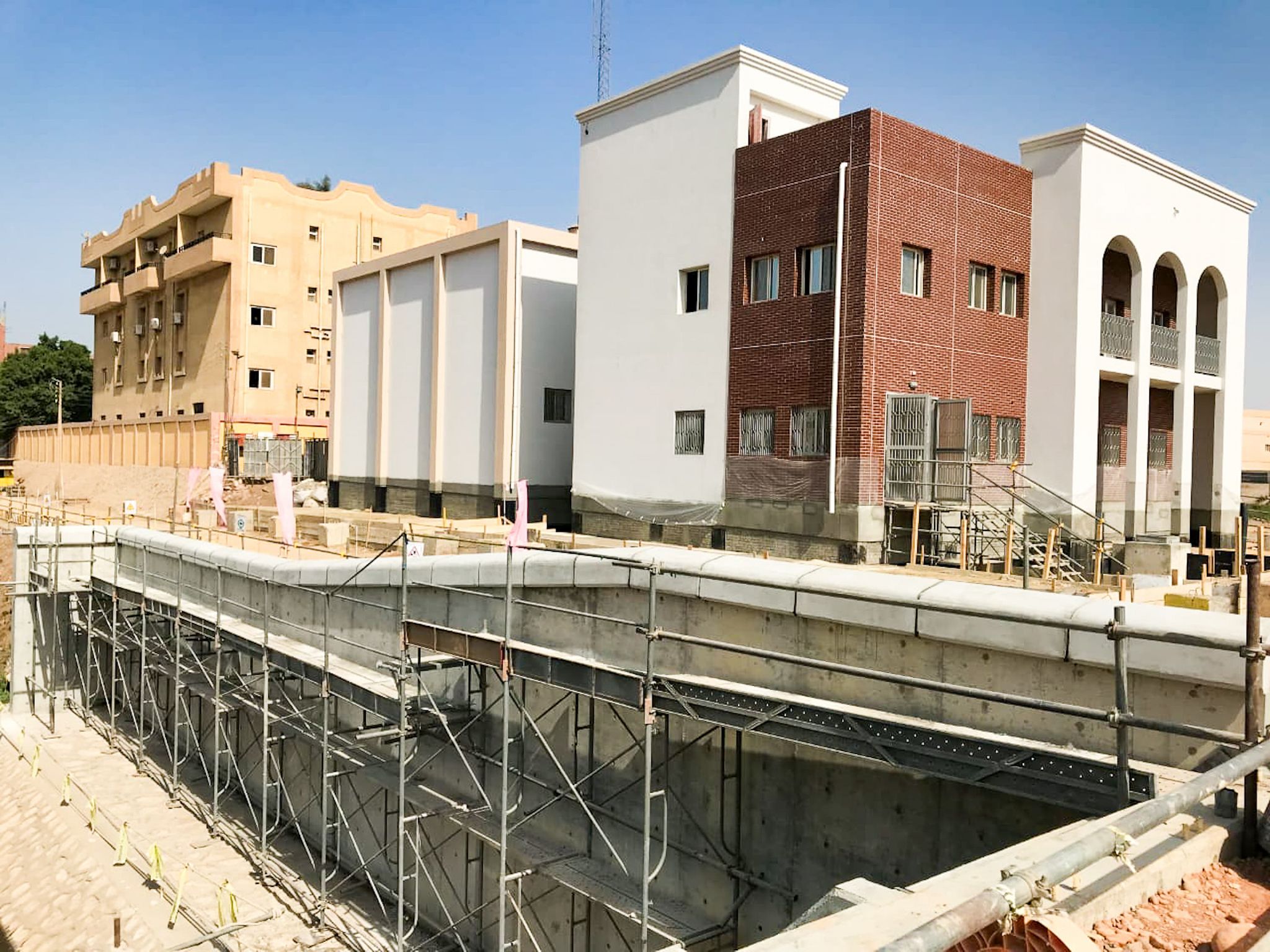 مشروع إنشاء مجموعة قناطر ديروط الجديدة