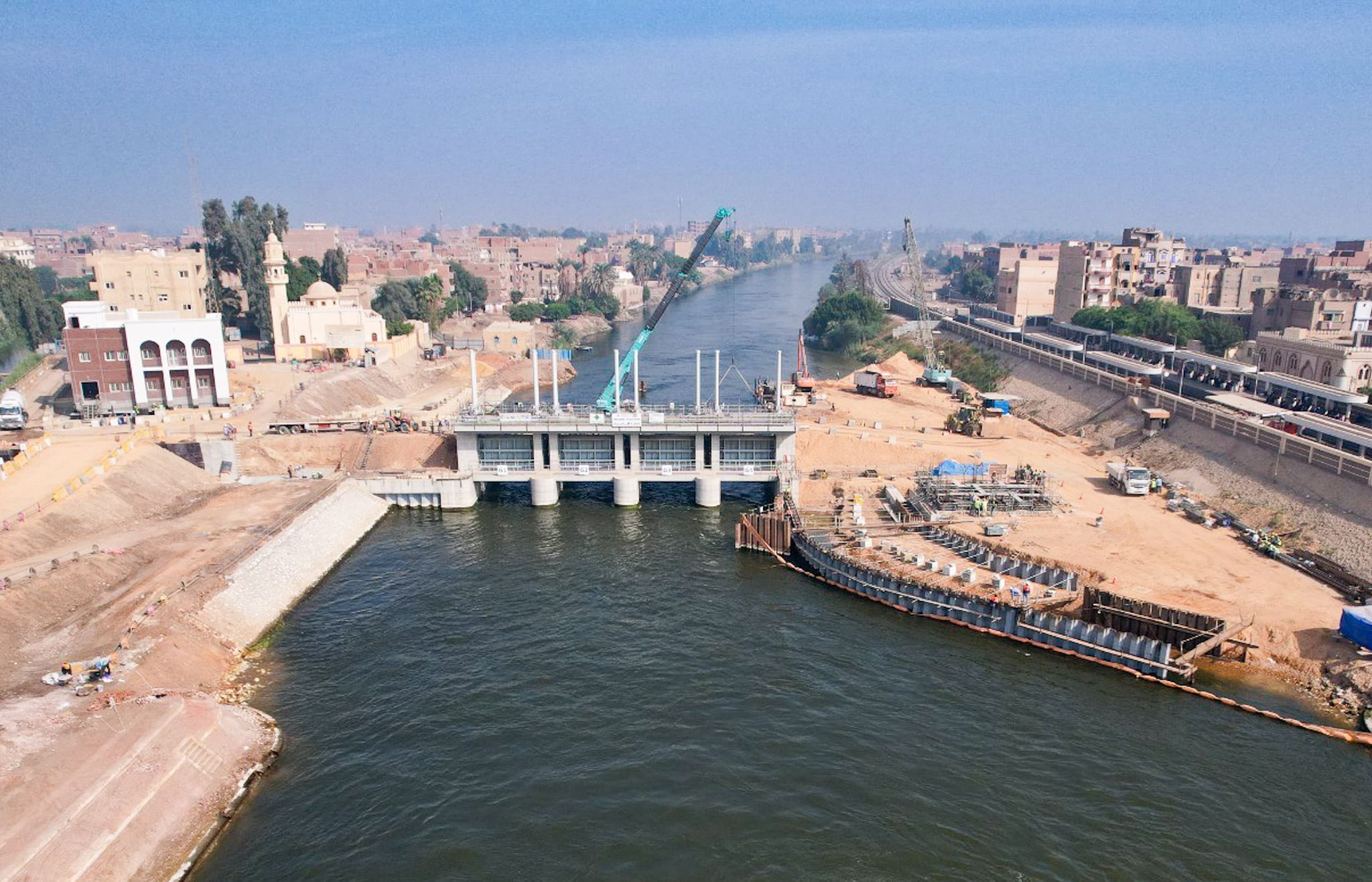 مشروع إنشاء مجموعة قناطر ديروط الجديدة