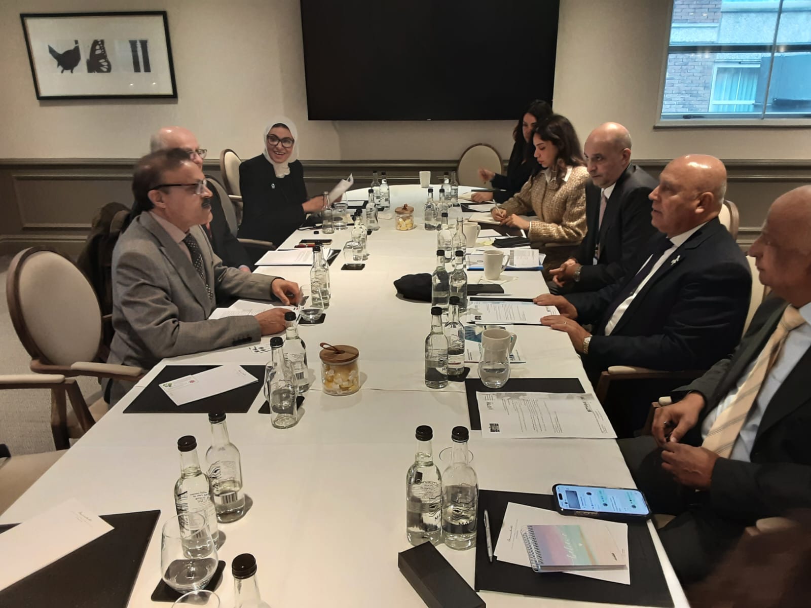 وزير الصناعة يعقد سلسلة اجتماعات مع رؤساء 7 شركات بريطانية