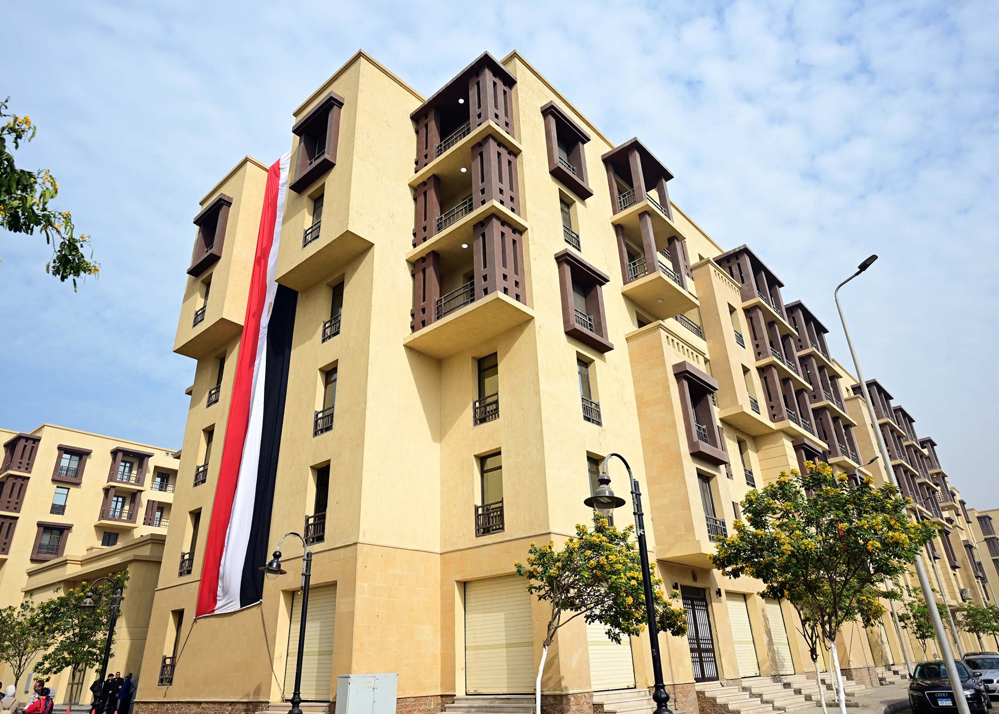 رئيس الوزراء يتفقد مشروع روضة السيدة-2