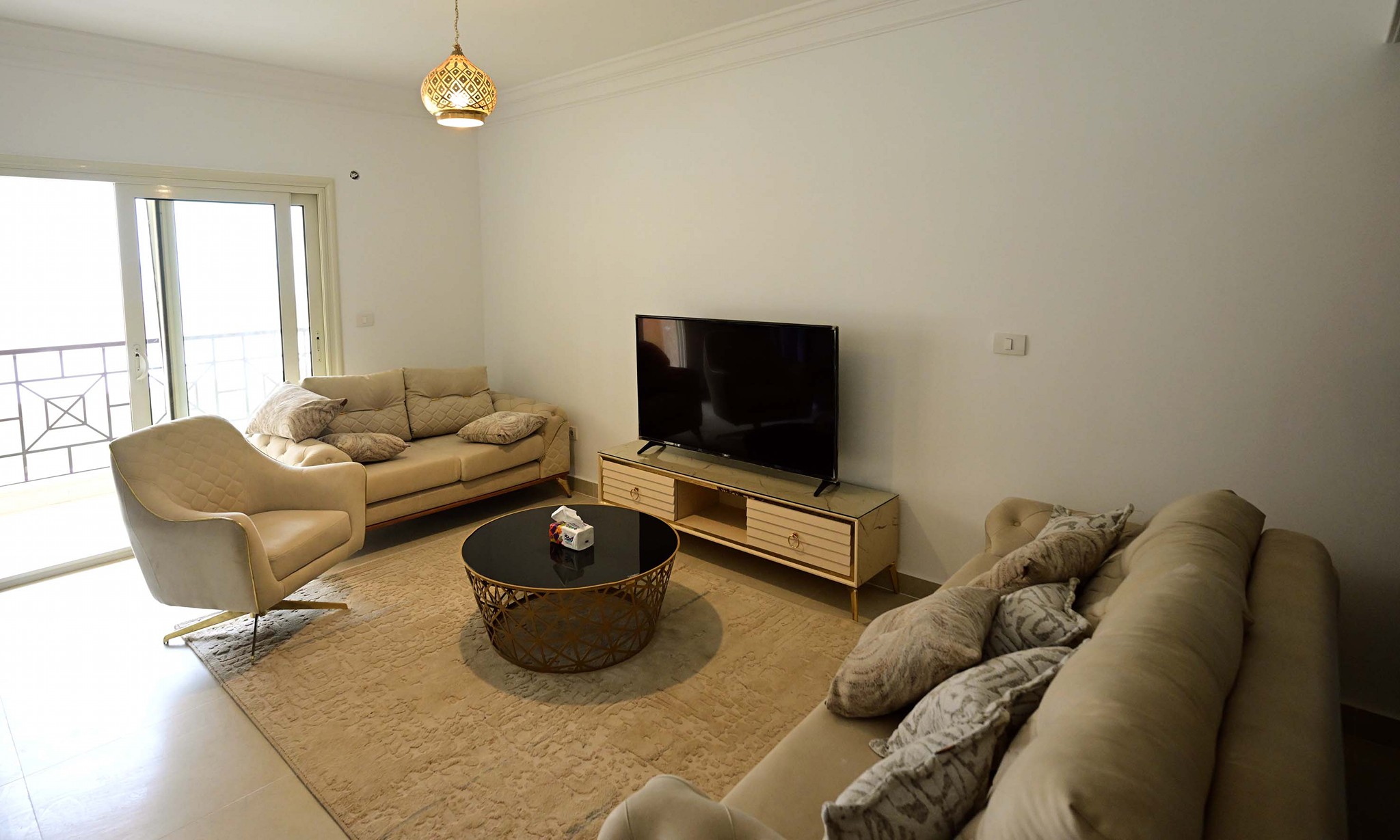 رئيس الوزراء يتفقد مشروع الفسطاط فيو