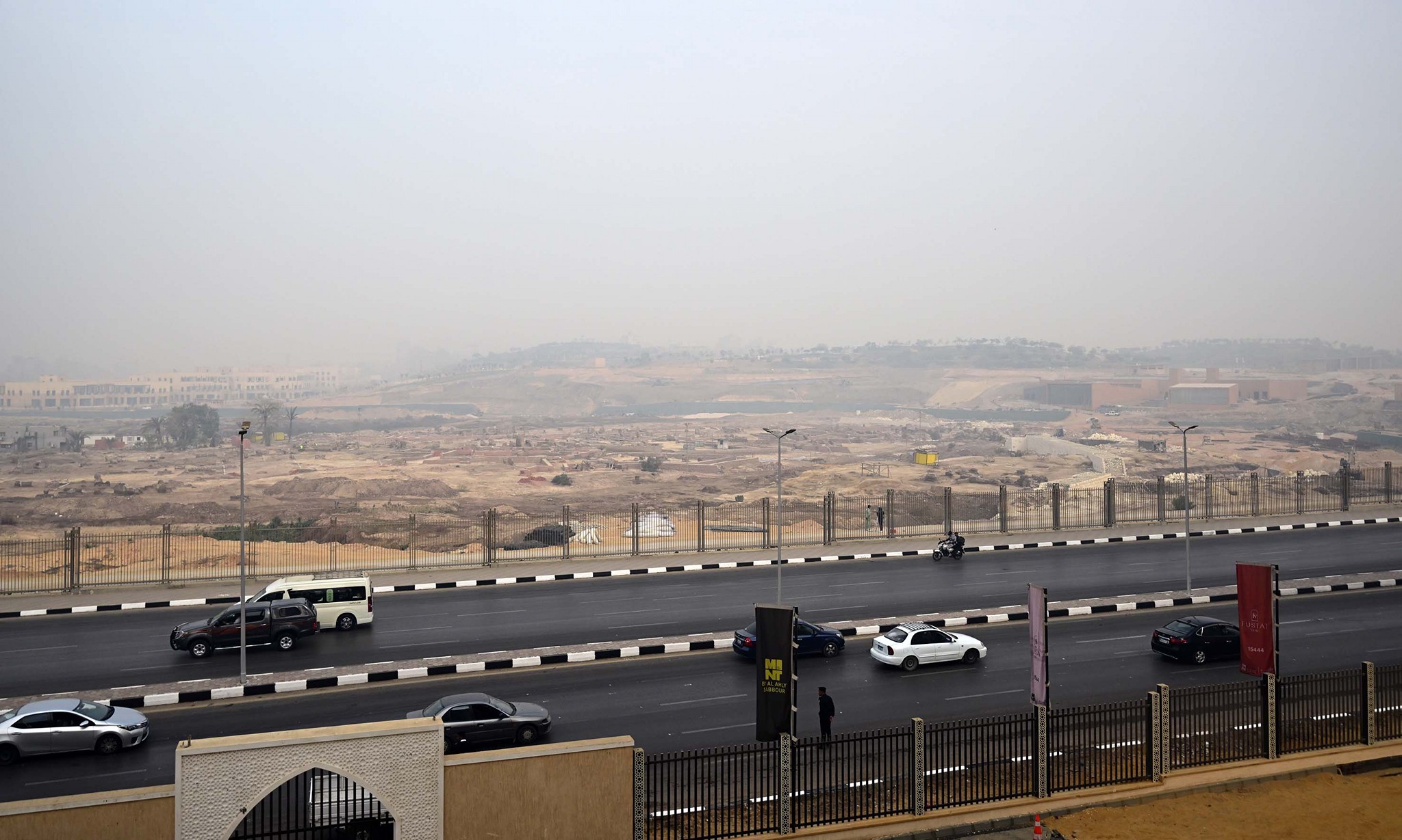 رئيس الوزراء يتفقد مشروع الفسطاط فيو