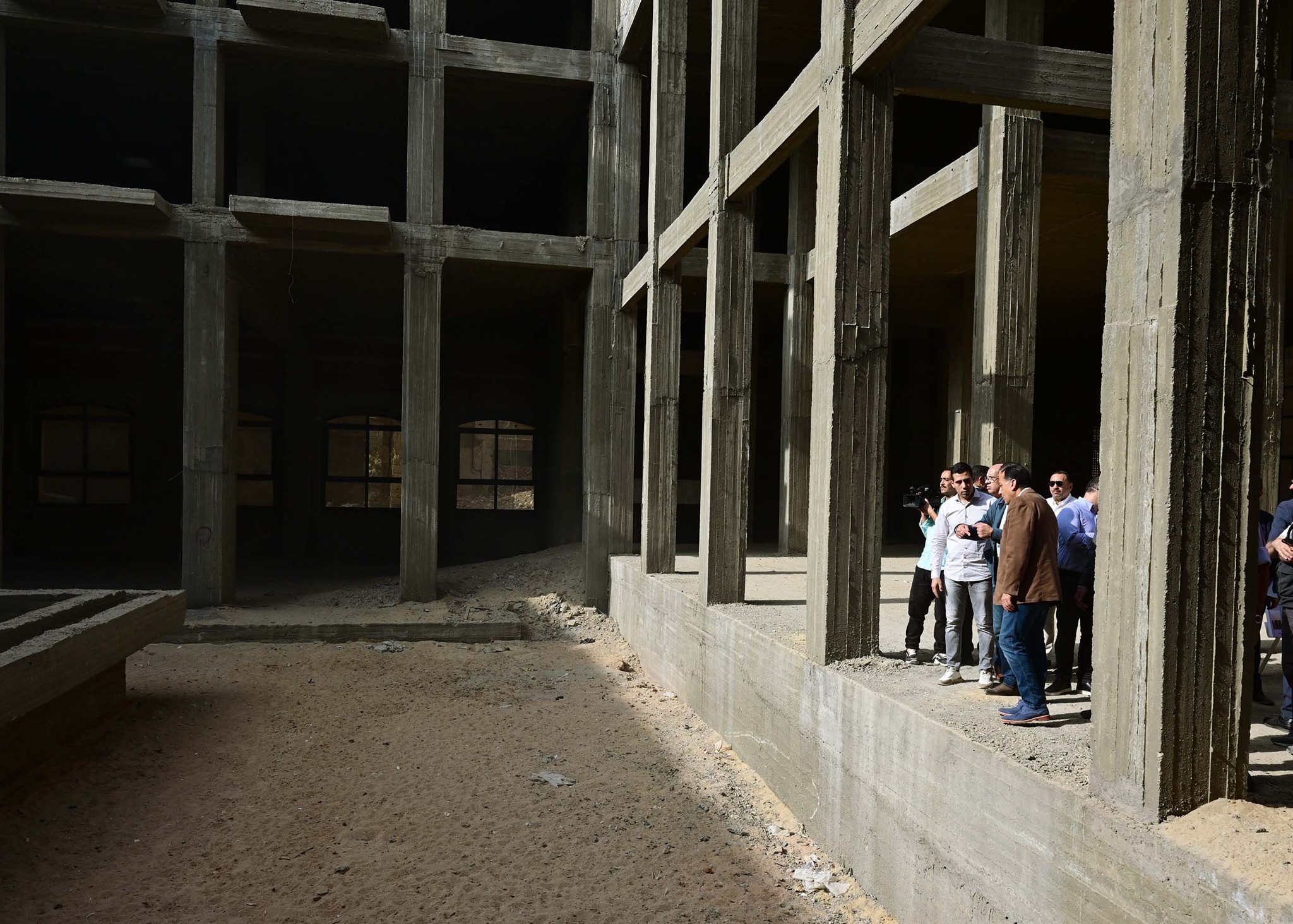 مدبولي يتفقد منطقة مسجد الحاكم بأمر الله ومشروعي بوتيك أوتيل الشوربجي والأرناؤوطي