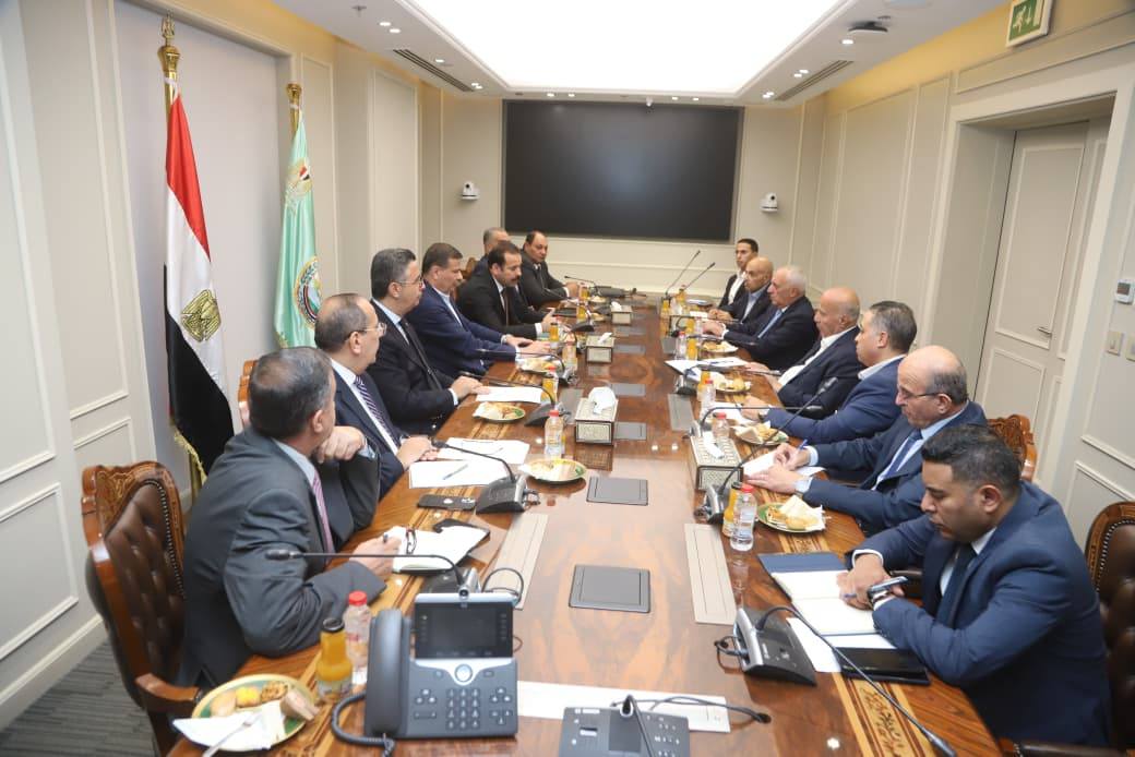 وزيرا الزراعة والتموين ورئيس مستقبل مصر يبحثون تحفيز الإنتاج المحلي للدواجن