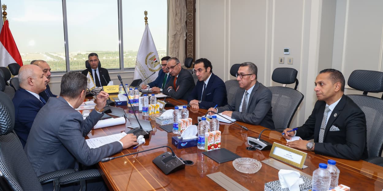 وزير التموين يجتمع مع رئيس الشركة العامة لتجارة الجملة