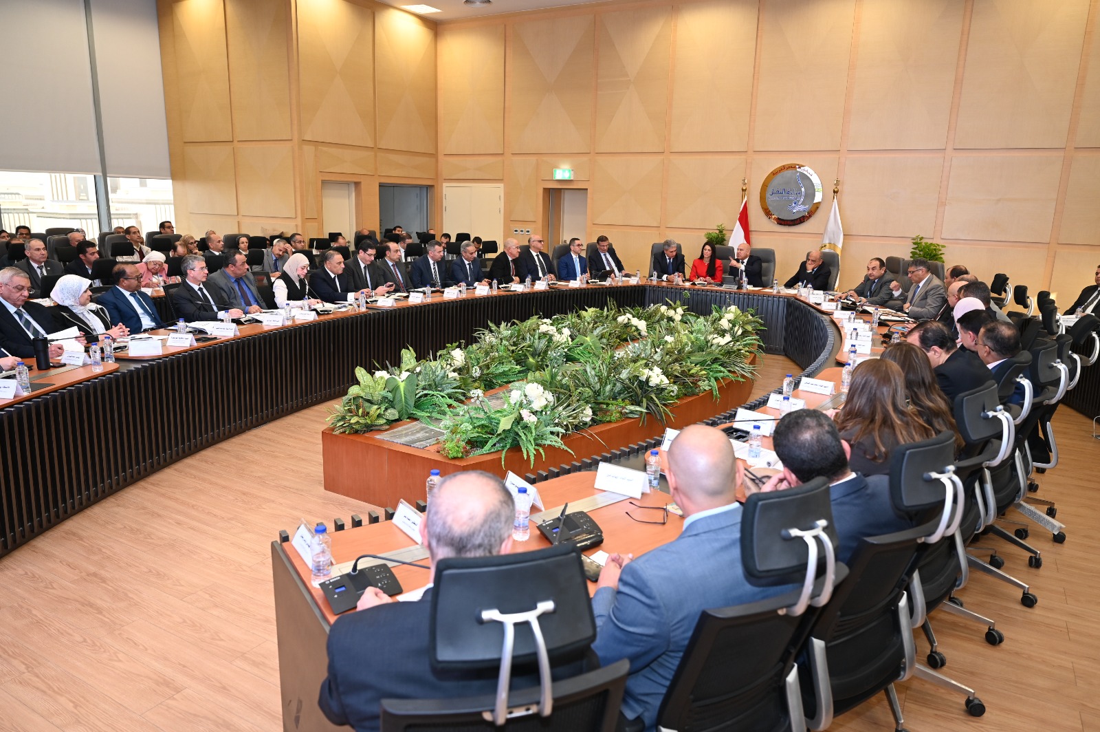 الوزير يترأس اجتماع المجموعة الوزارية للتنمية الصناعية