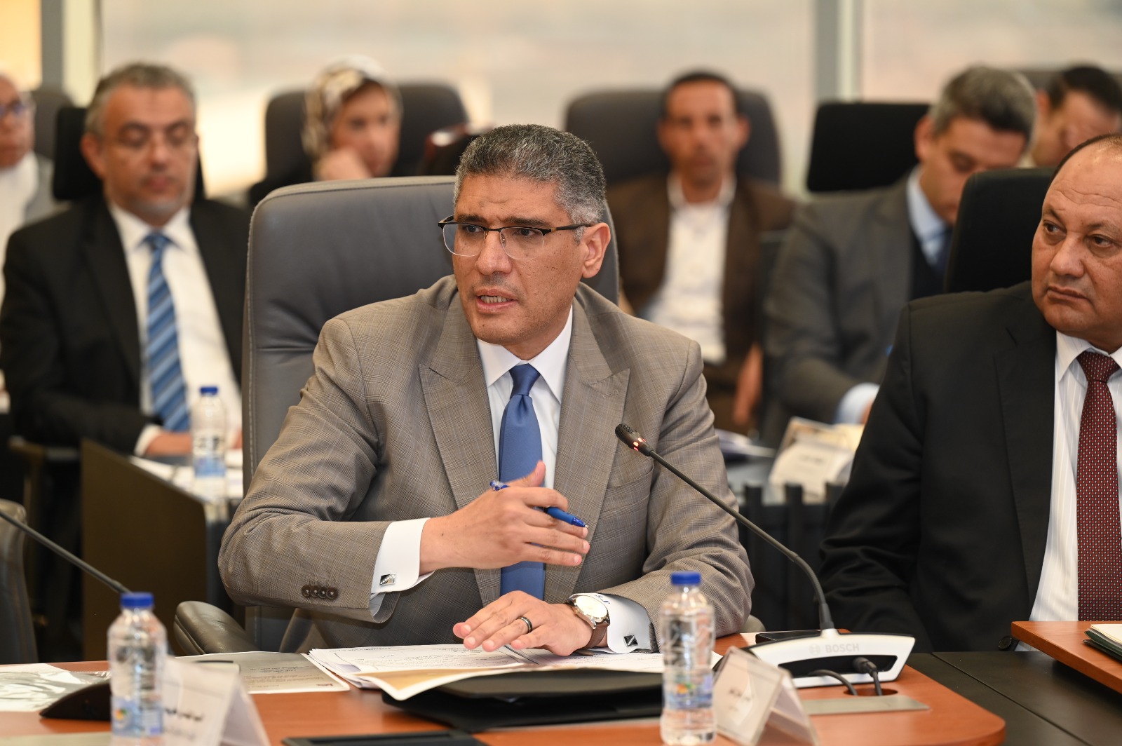 الوزير يترأس اجتماع المجموعة الوزارية للتنمية الصناعية