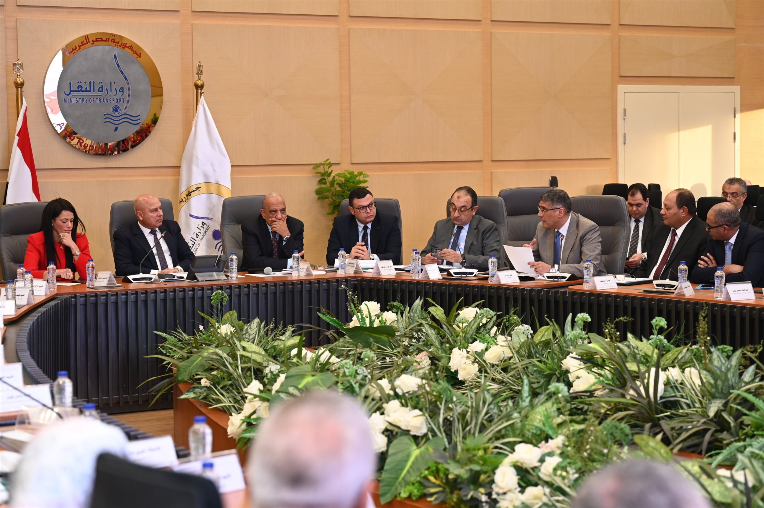 الوزير يترأس اجتماع المجموعة الوزارية للتنمية الصناعية