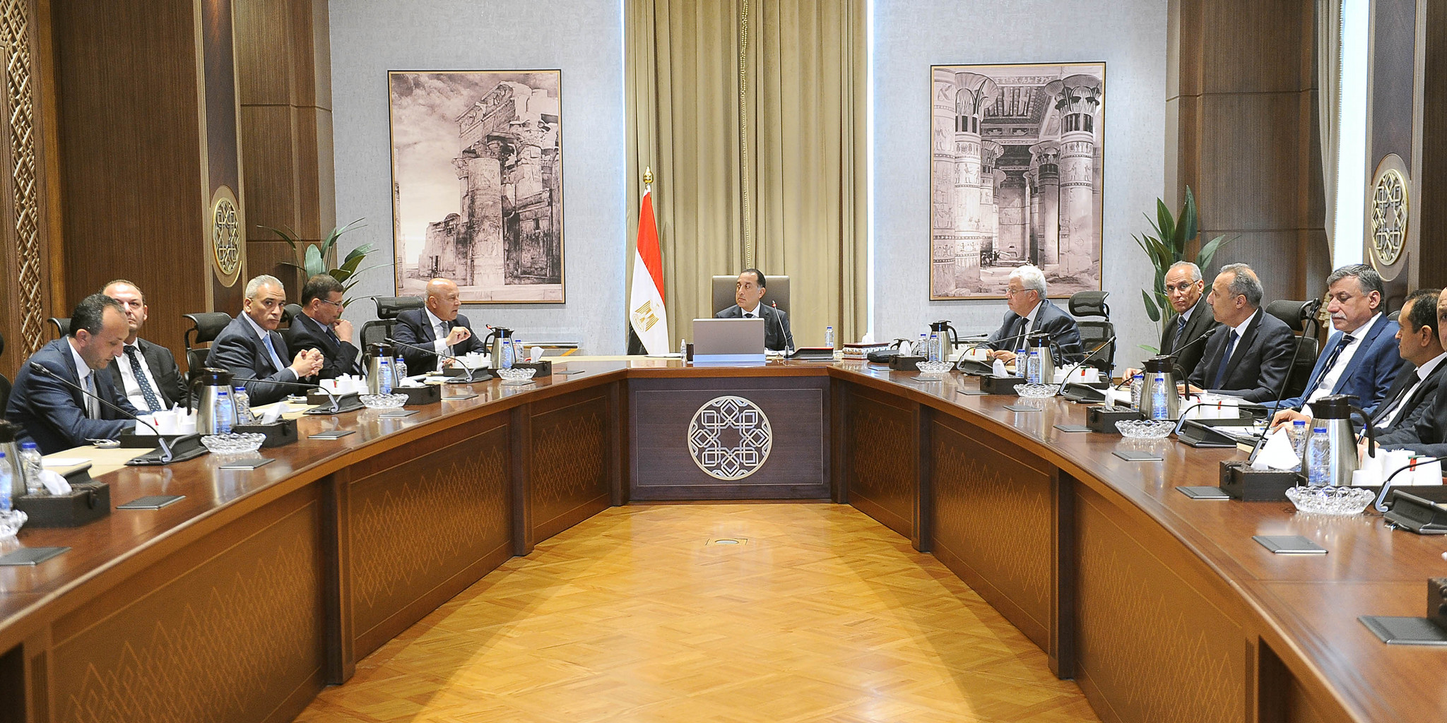 رئيس الوزراء يتابع إجراءات توفير الأسمدة في الأسواق