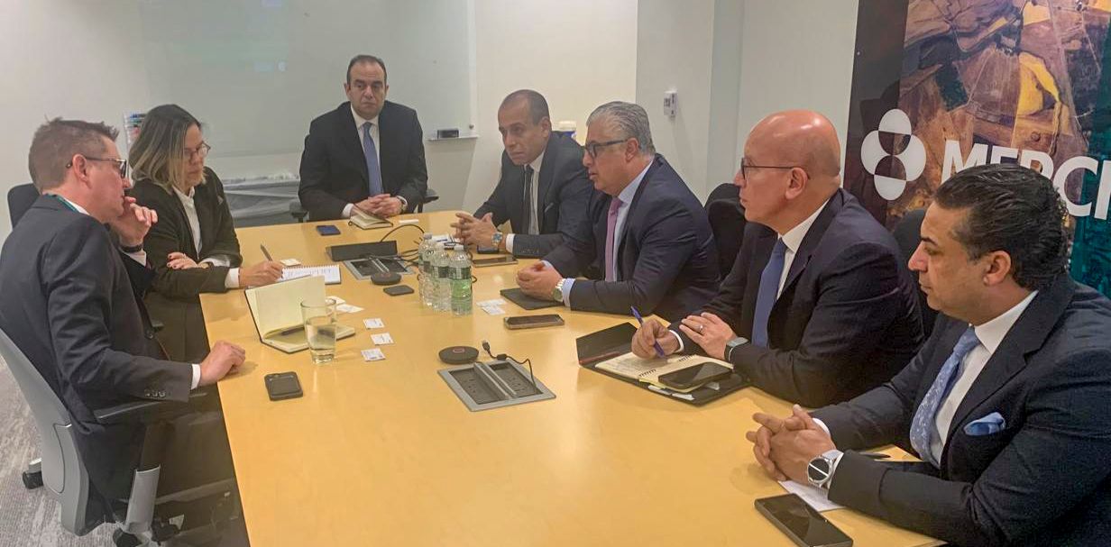  وليد جمال الدين يجتمع مع مسؤولي شركة ميرك Merck
