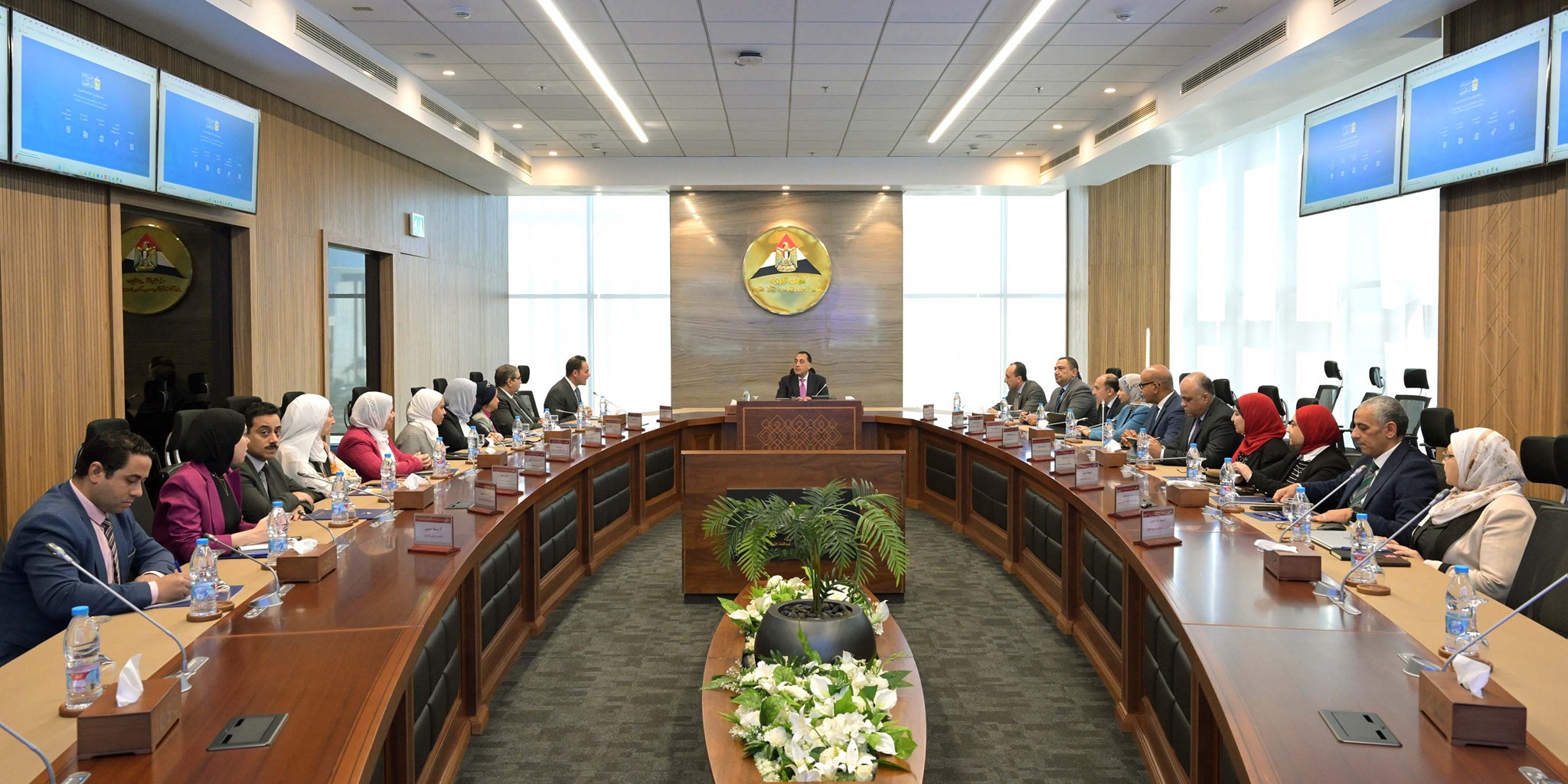 مدبولي يستعرض عدداً من ملفات عمل مركز المعلومات