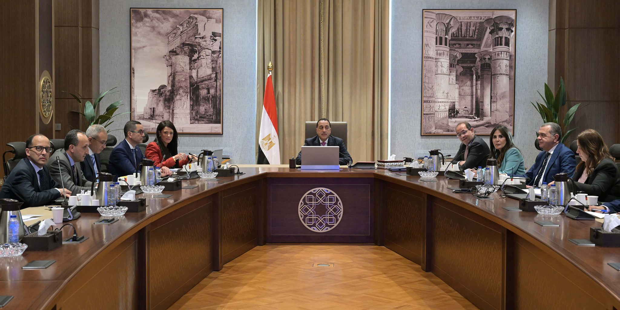 مدبولى يُتابع جهود التنسيق بين وزارات المجموعة الاقتصادية