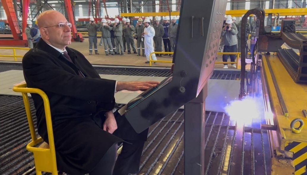 مراسم الاحتفال ببدء بناء سفينتين جديدتين لمصر فى الصين