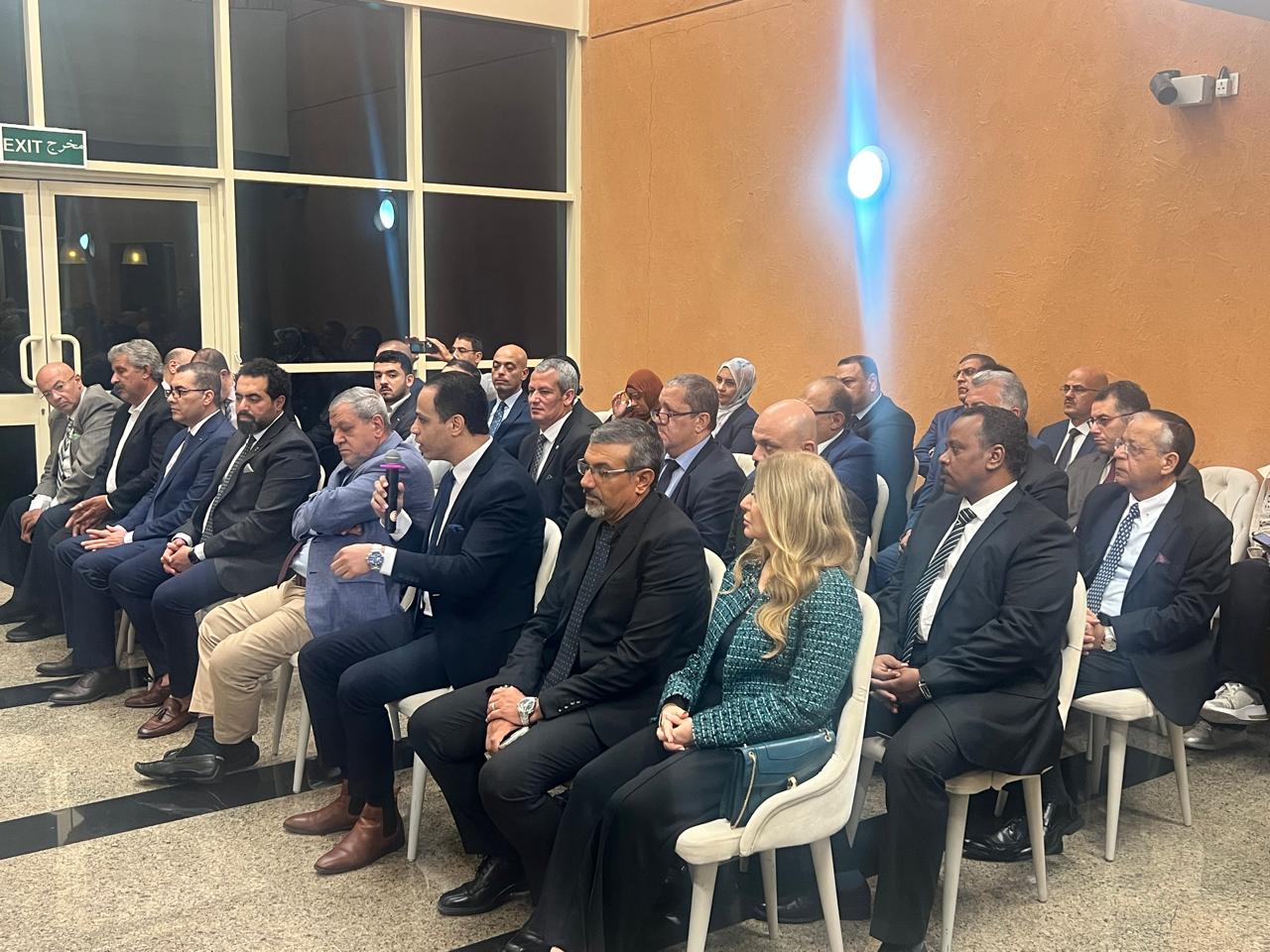 وزير الخارجية يلتقي الجالية المصرية في قطر