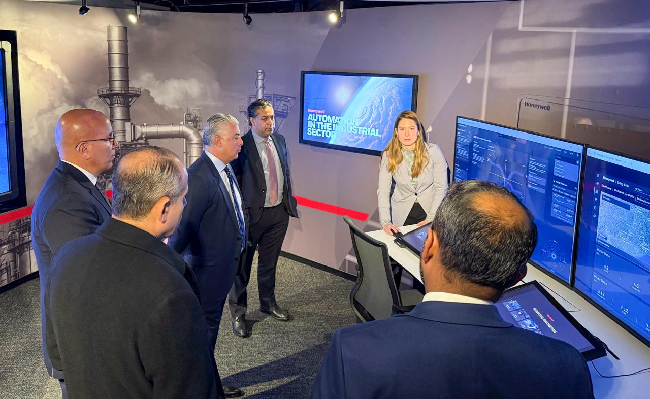 وليد جمال الدين يستعرض الفرص الاستثمارية أمام مؤسسات أمريكية