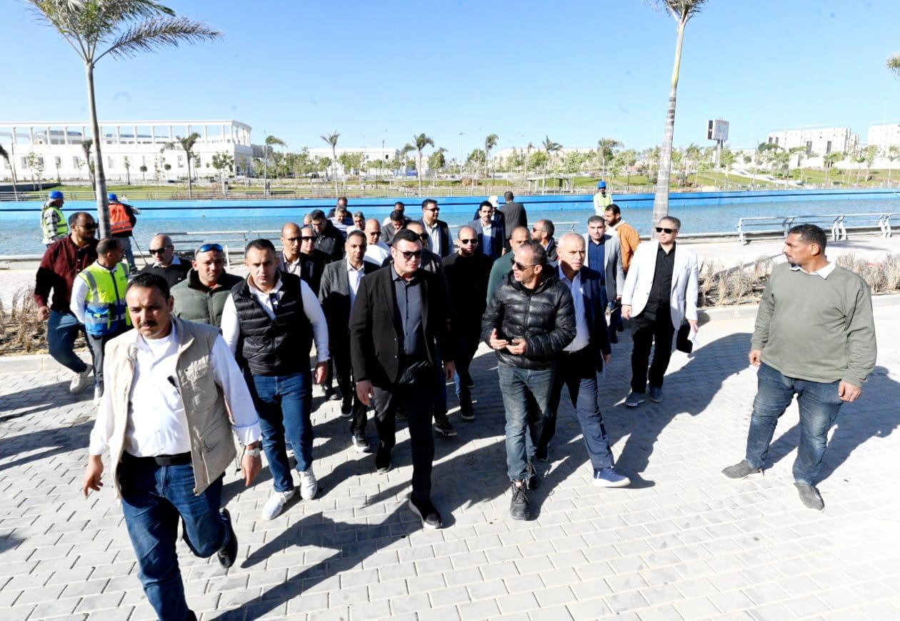 وزير الإسكان يتفقد مشروع سكن لكل المصريين بالعلمين الجديدة