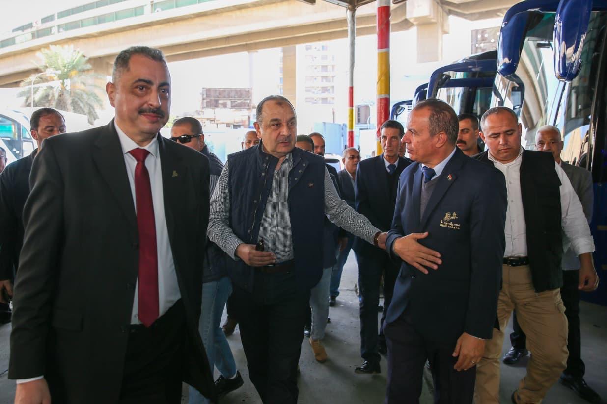 شيمي في جولة للمواقع التابعة في قطاعي السياحة والتشييد