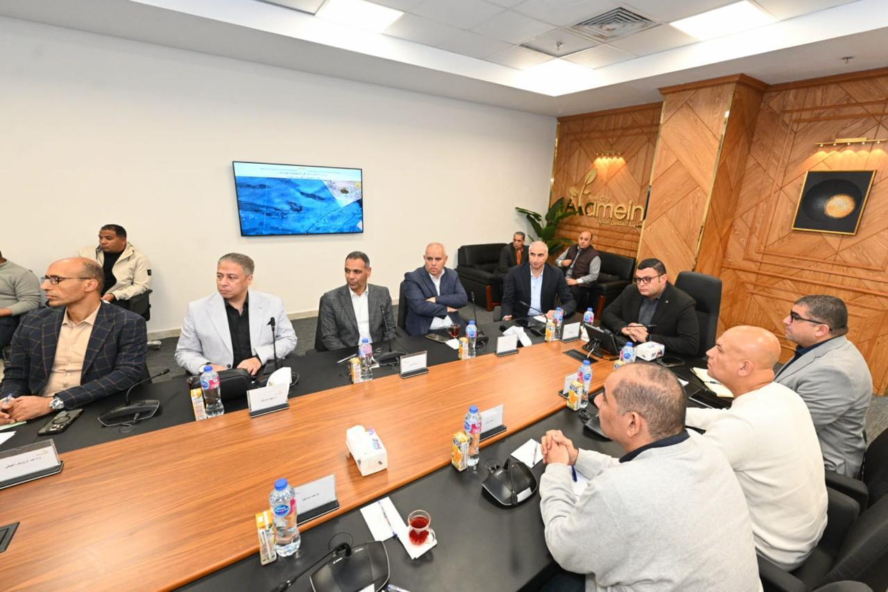 الشربيني يتابع موقف تنفيذ المشروعات التنموية بالعلمين الجديدة