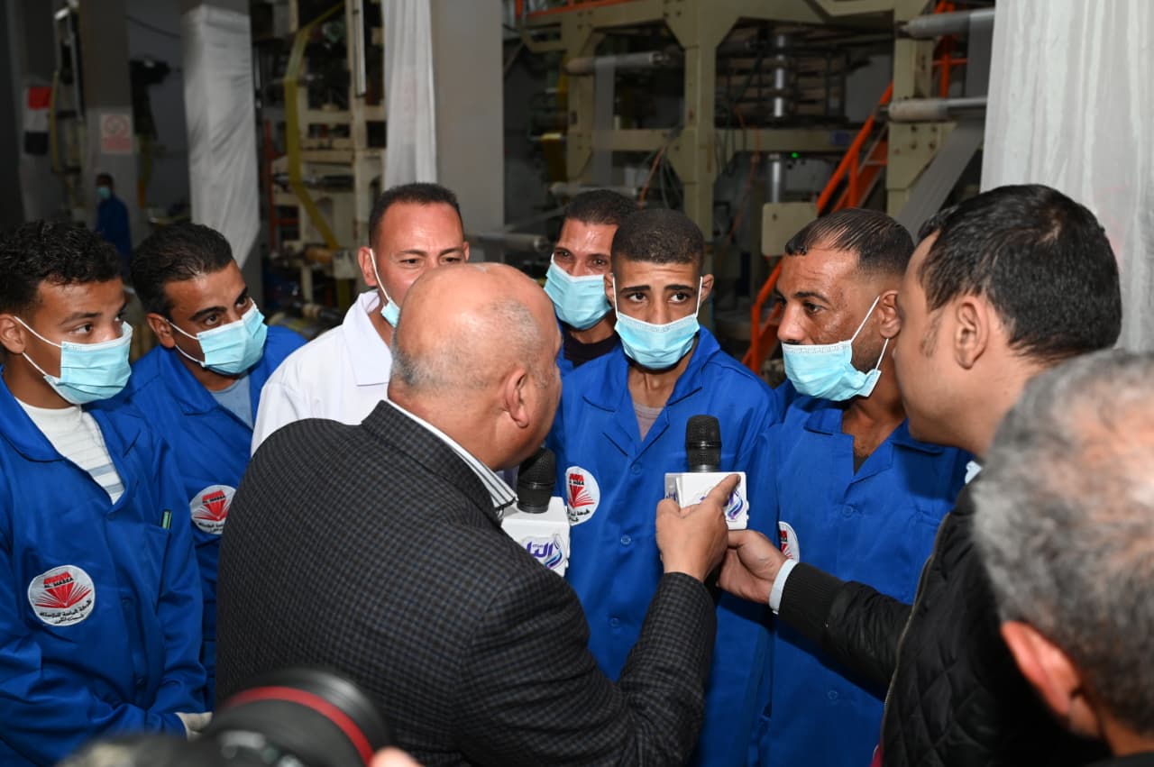 وزير الصناعة والنقل يتفقد منطقة هو