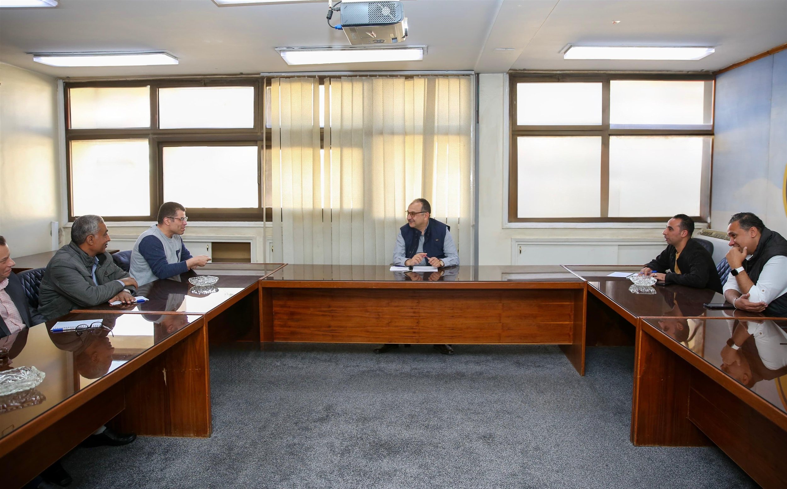 وزير قطاع الأعمال العام يتفقد شركة ممفيس للأدوية