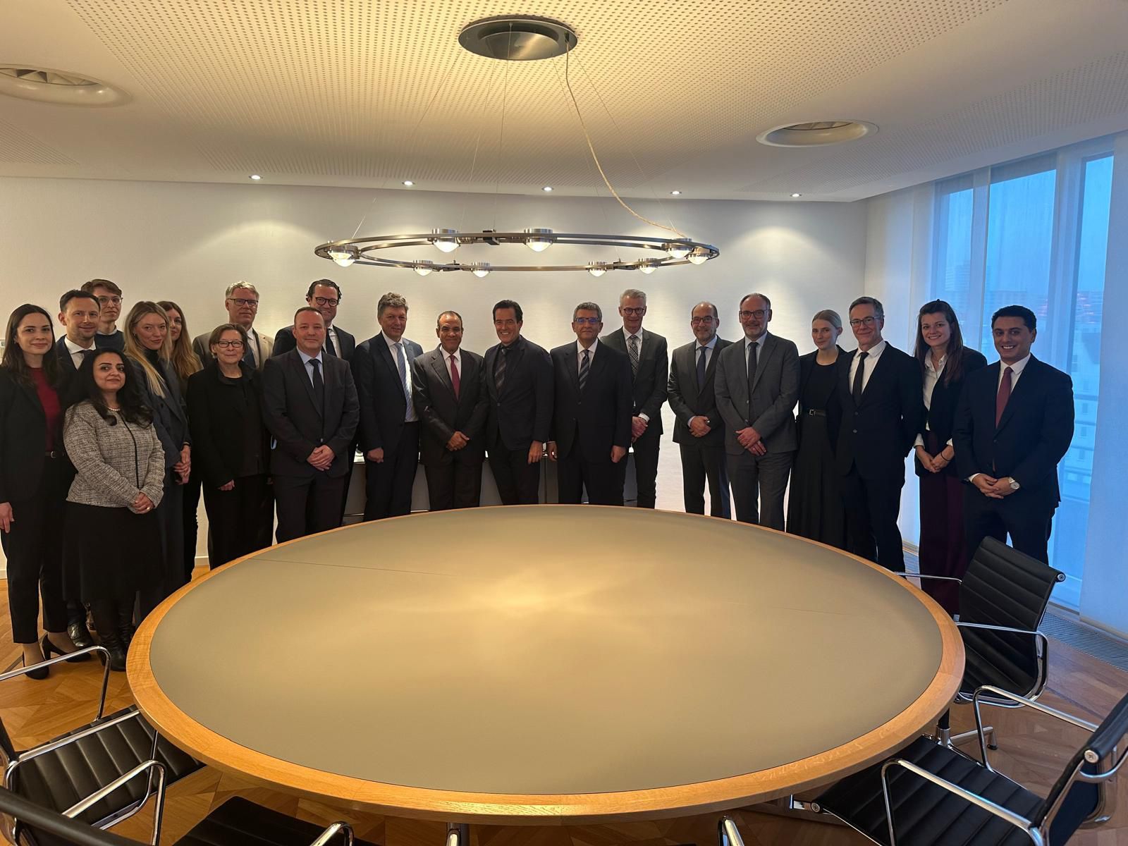 وزير الخارجية يشارك في منتدى أعمال لغرفة الصناعة الألمانية