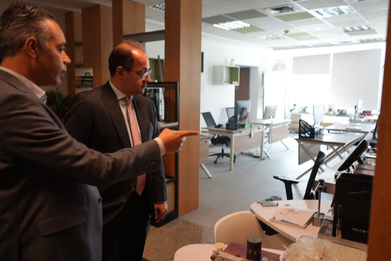 وزير المالية في حوار مفتوح مع طلاب جامعة النيل