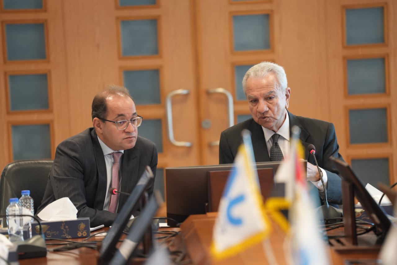 وزير المالية في حوار مفتوح مع طلاب جامعة النيل